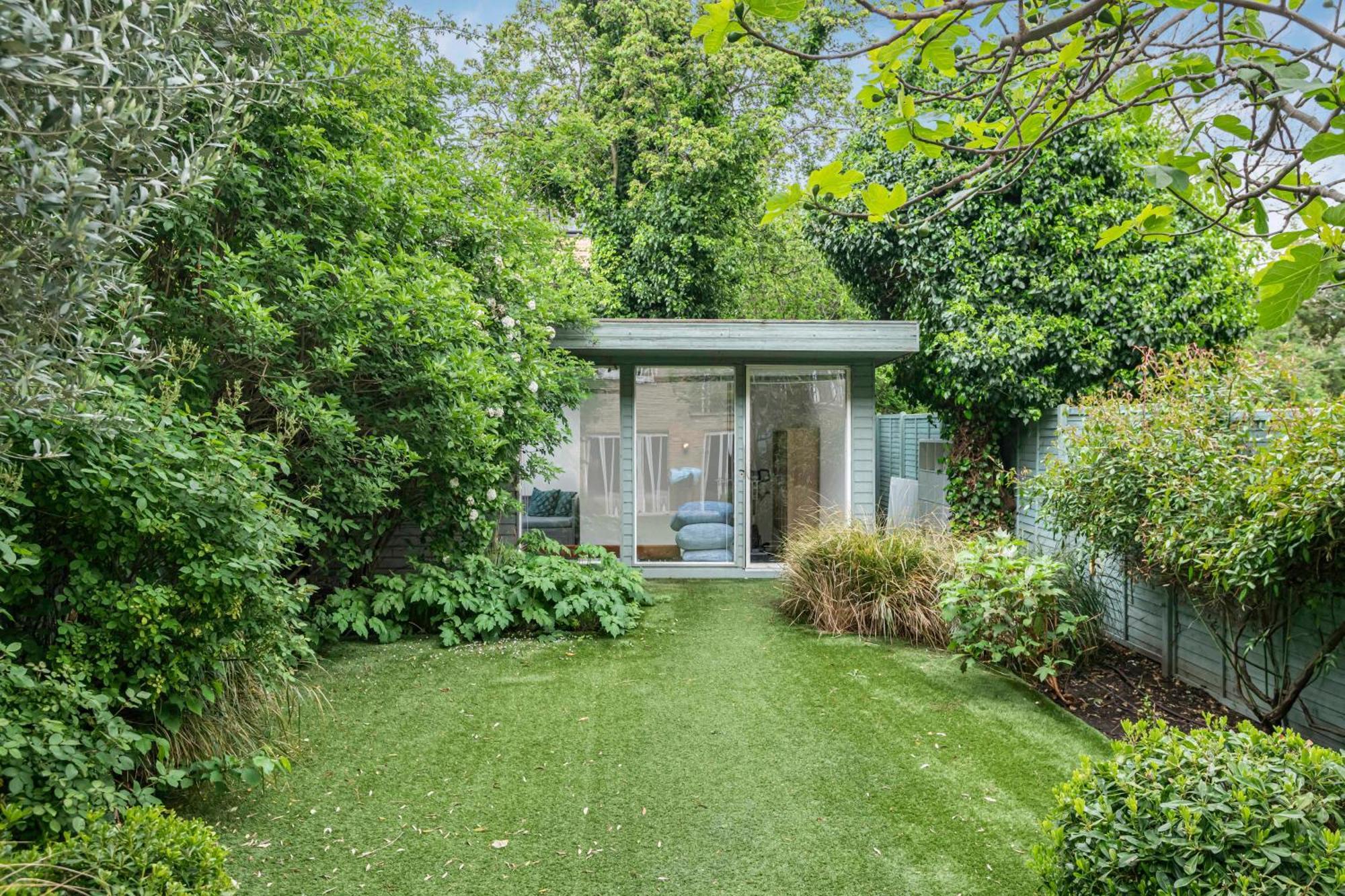 The Grand Camden Garden 4br *