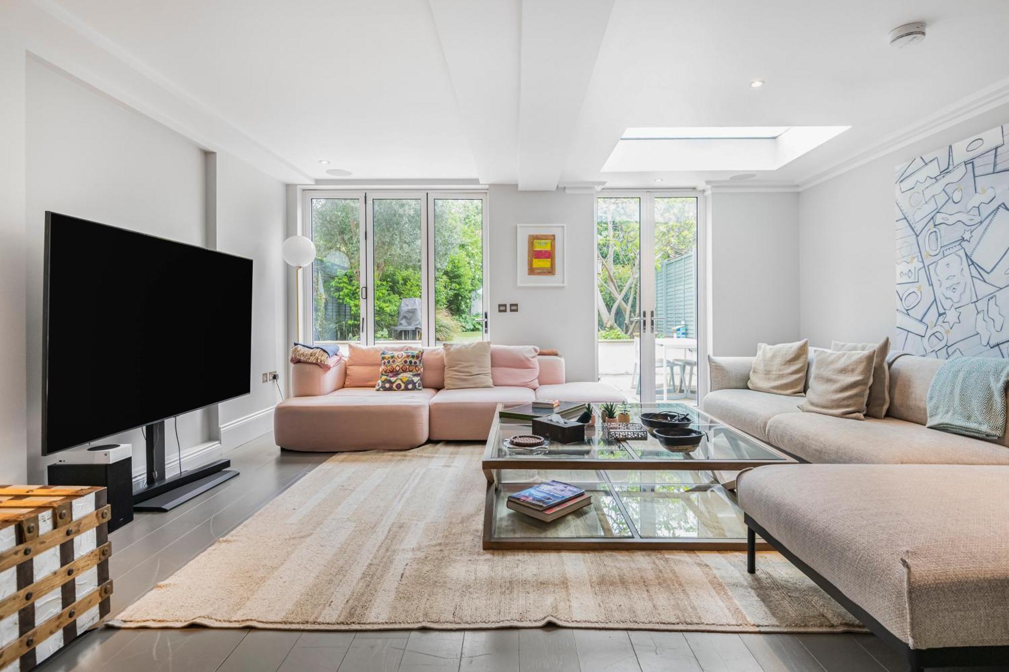 The Grand Camden Garden 4br *
