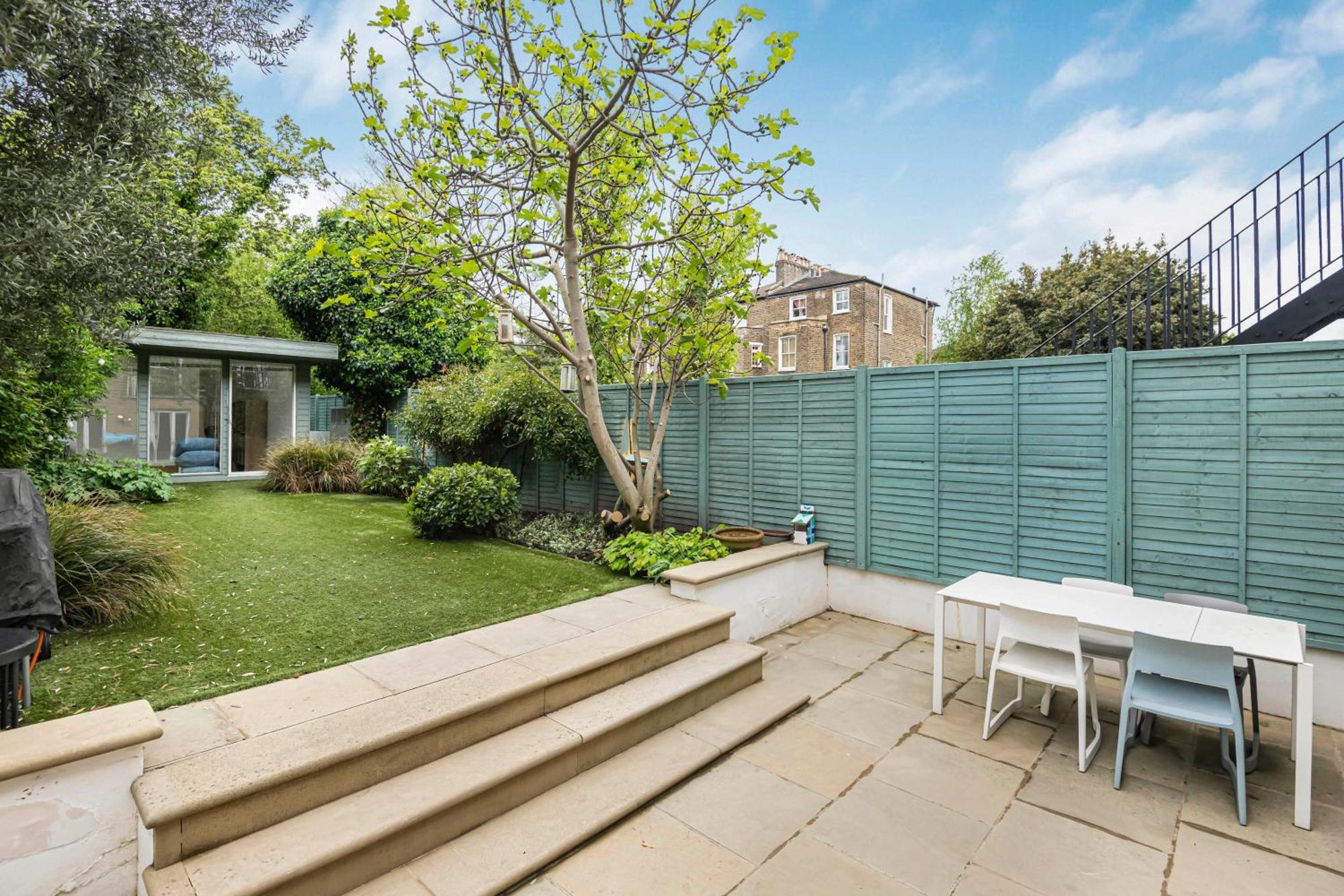 The Grand Camden Garden 4br *