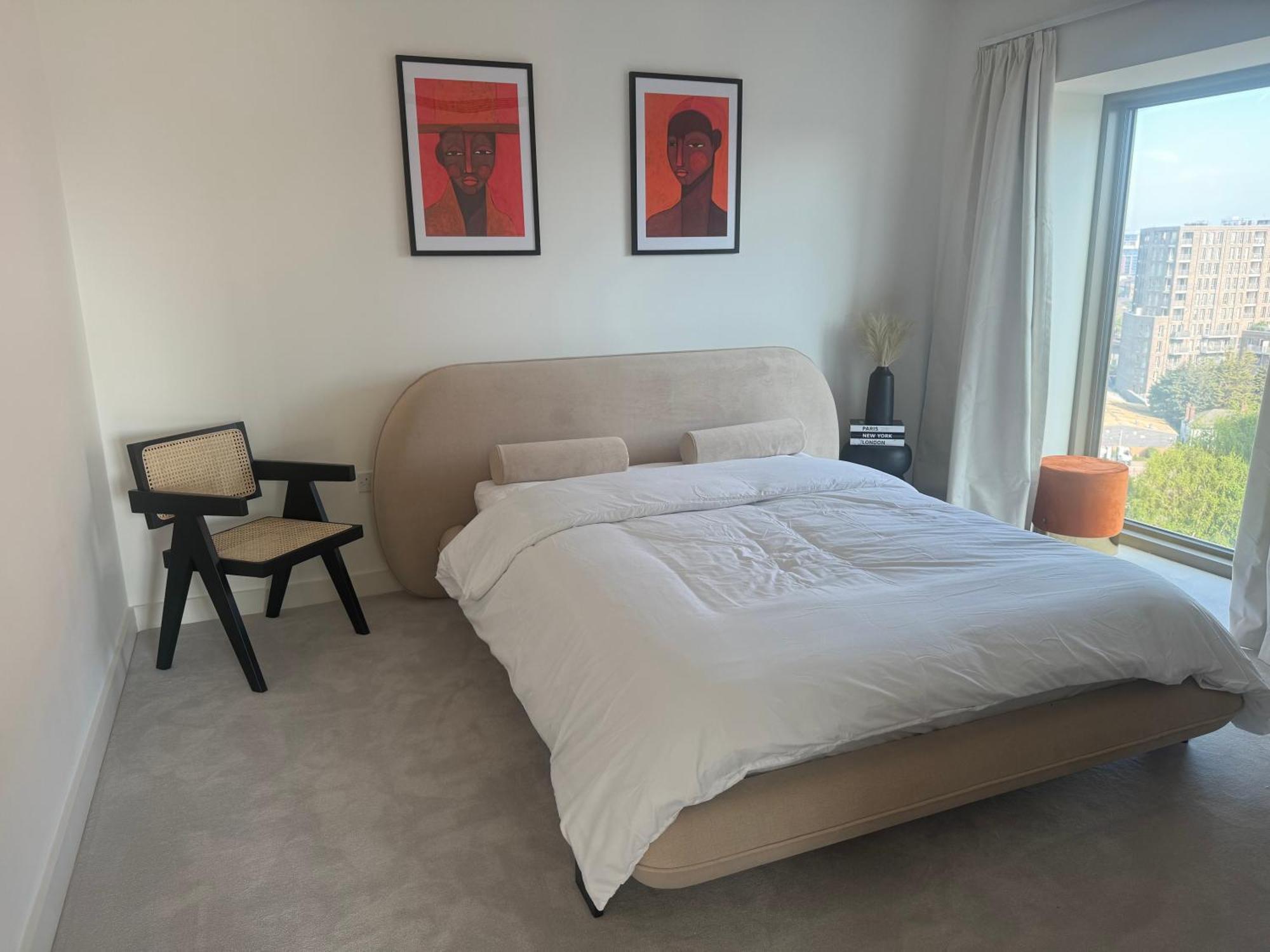 Waterside Near O2 Royal Dock With Parking And Ac Londen