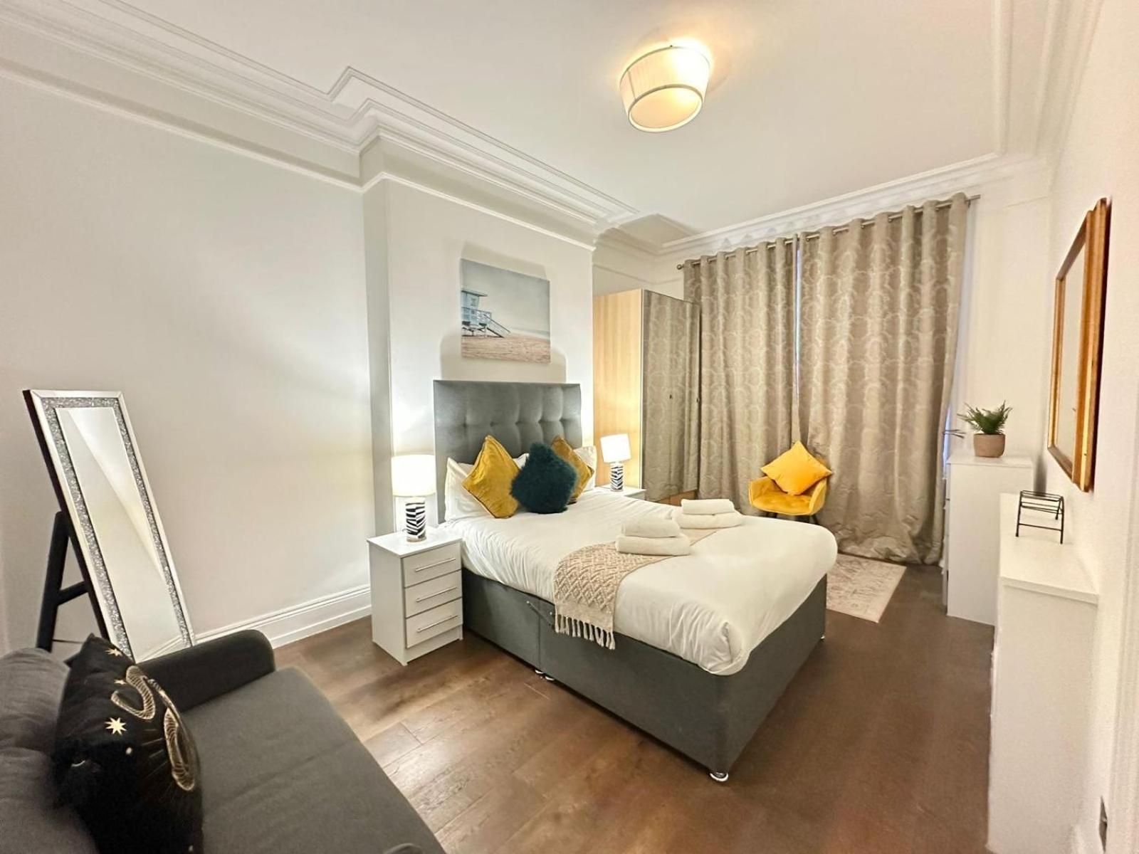 Family Four Bedroom Near Oxford Street *
