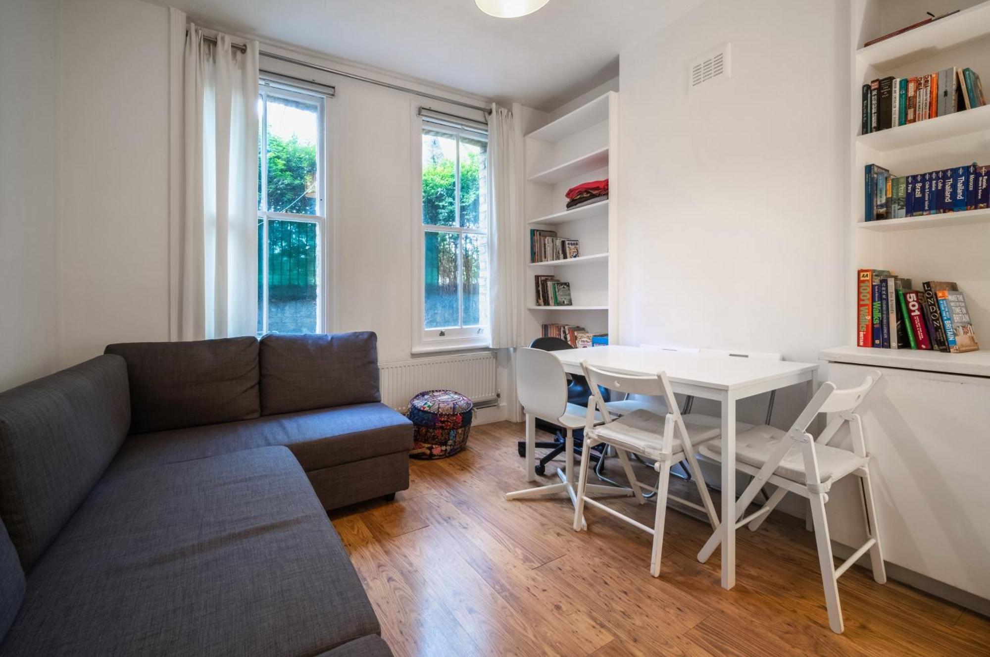 Well-connected 2bd Flat In Elephant & Castle