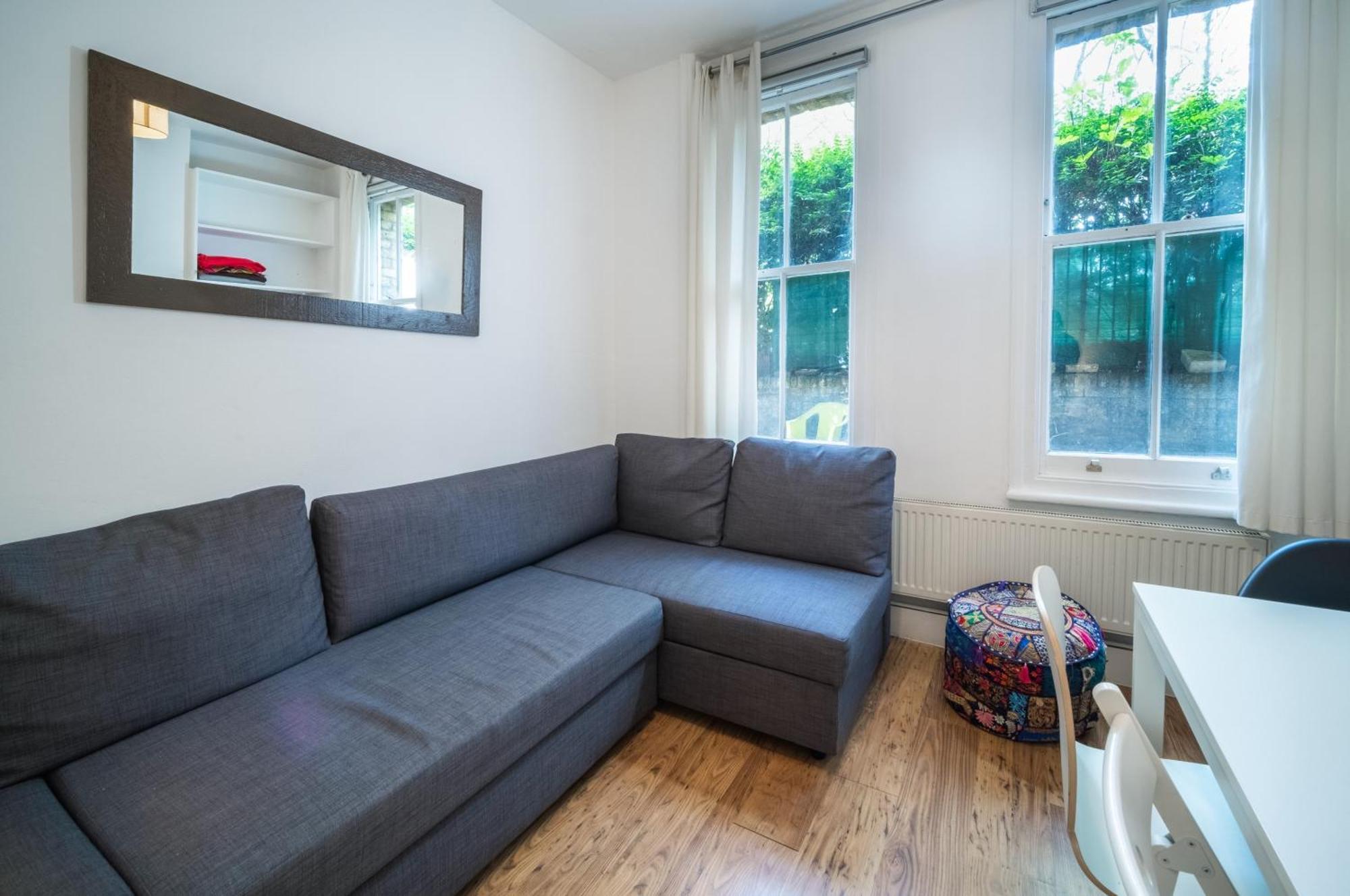Well-connected 2bd Flat In Elephant & Castle Apartment