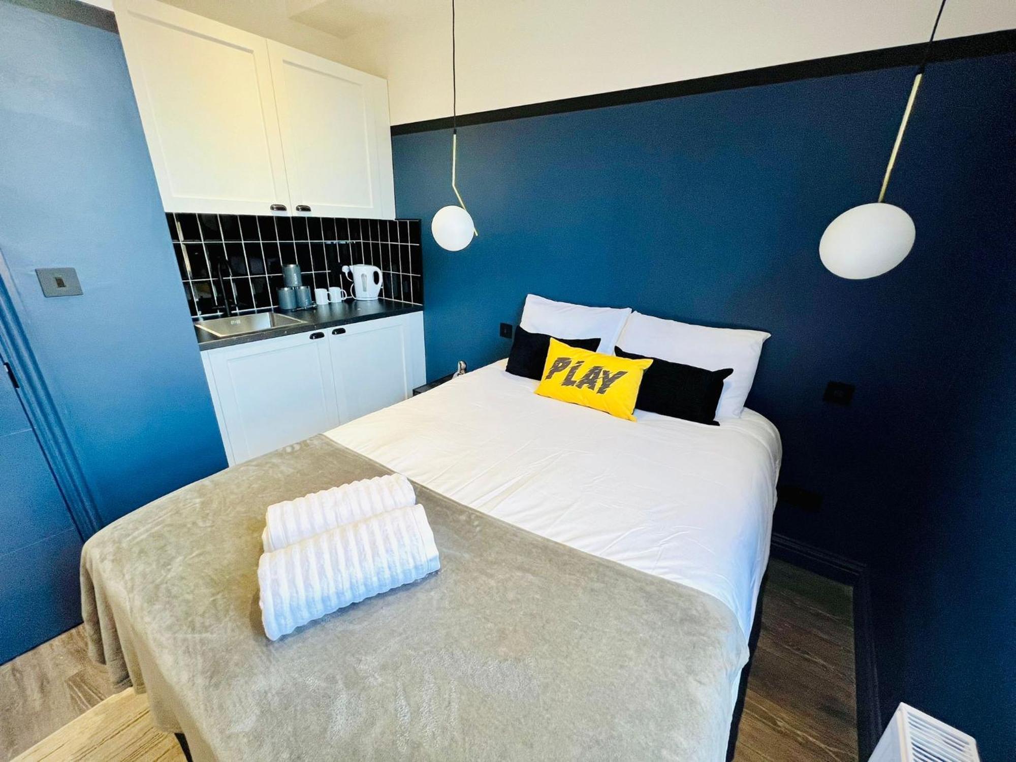 The Blue House Peckham - No 61 - Prime Location Apartment