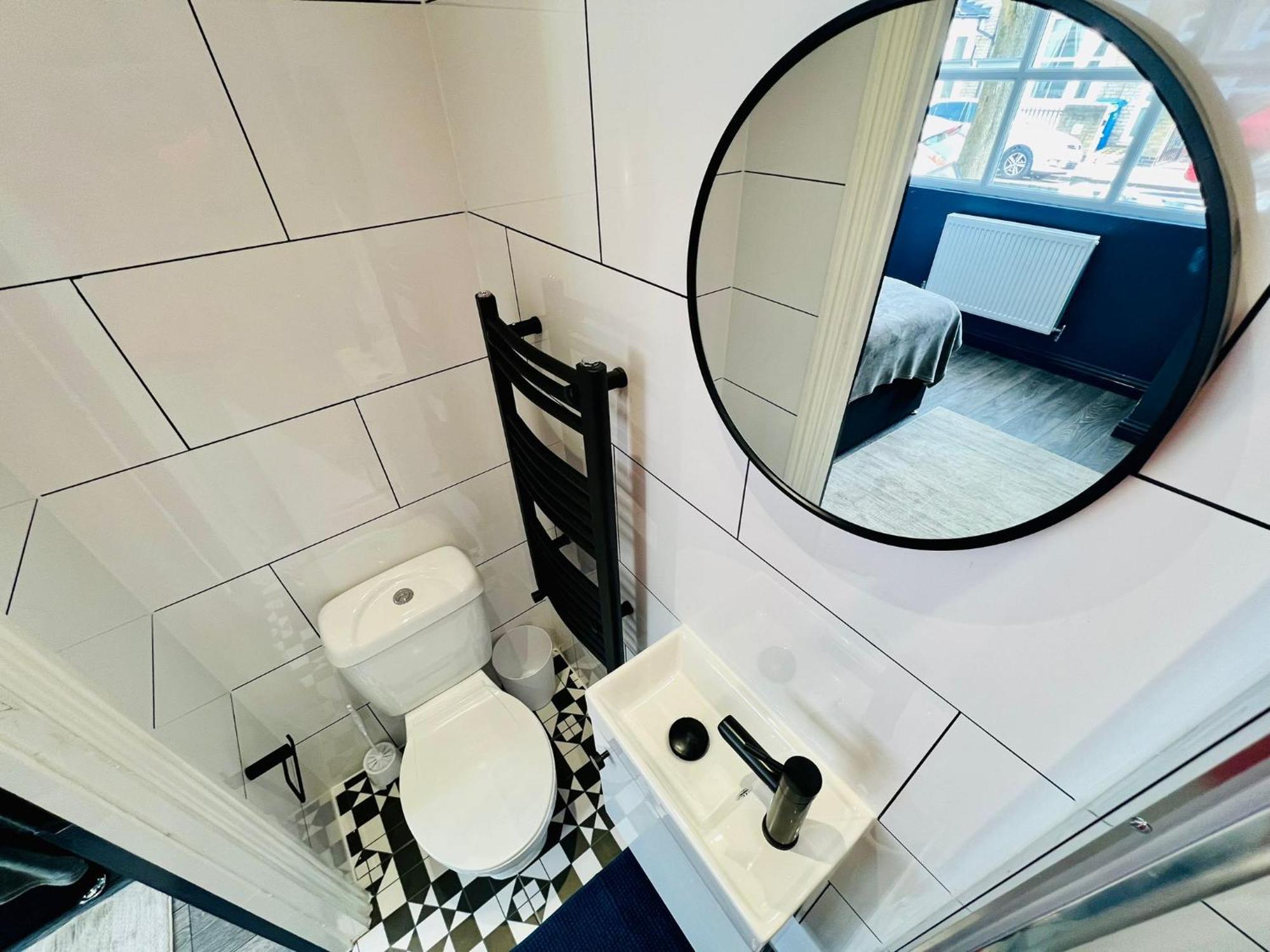 The Blue House Peckham - No 61 - Prime Location * London