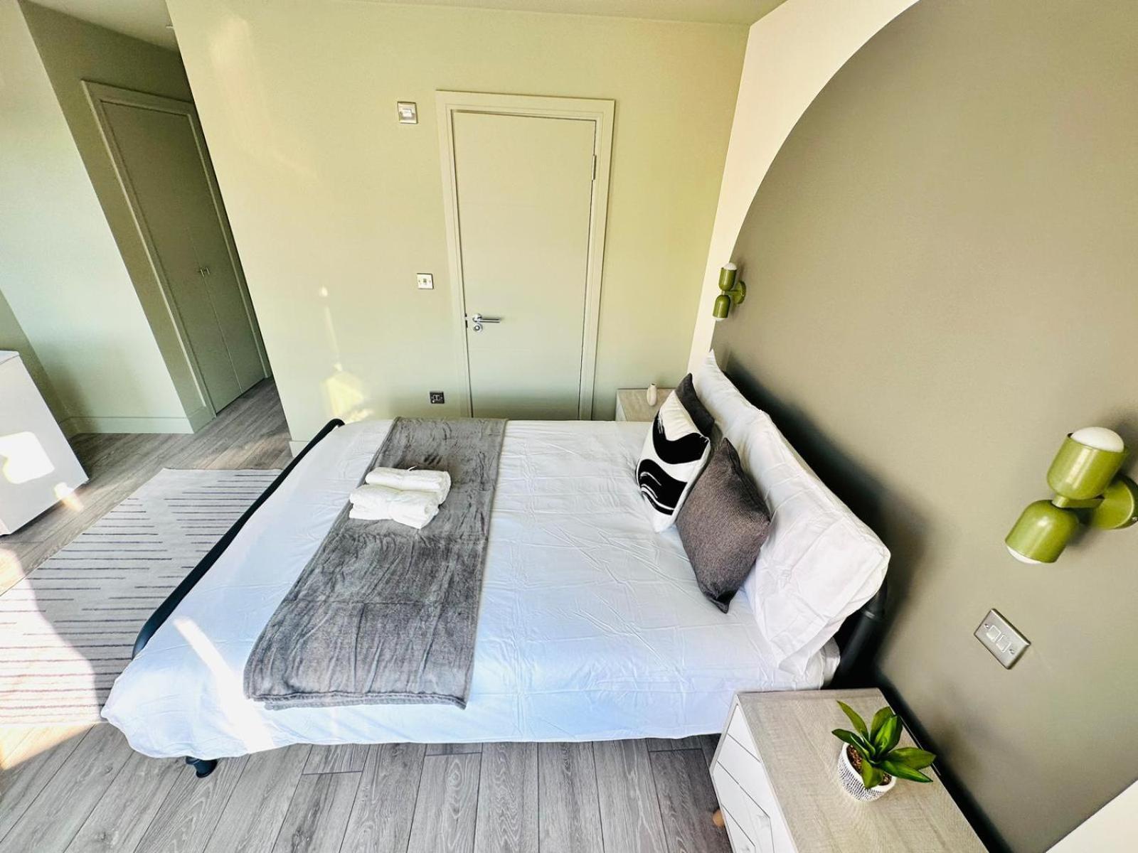 The Gray House - No 76 - Boutique Experience *