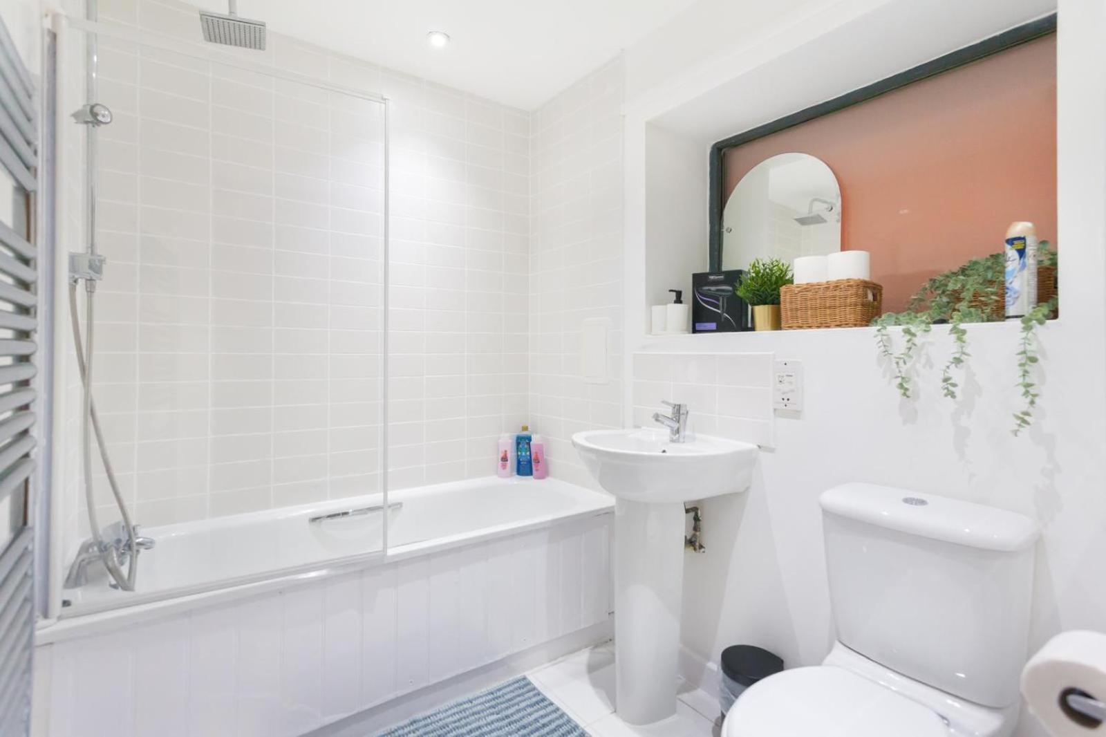 Cozy 2 Bedroom Near Tower Bridge *