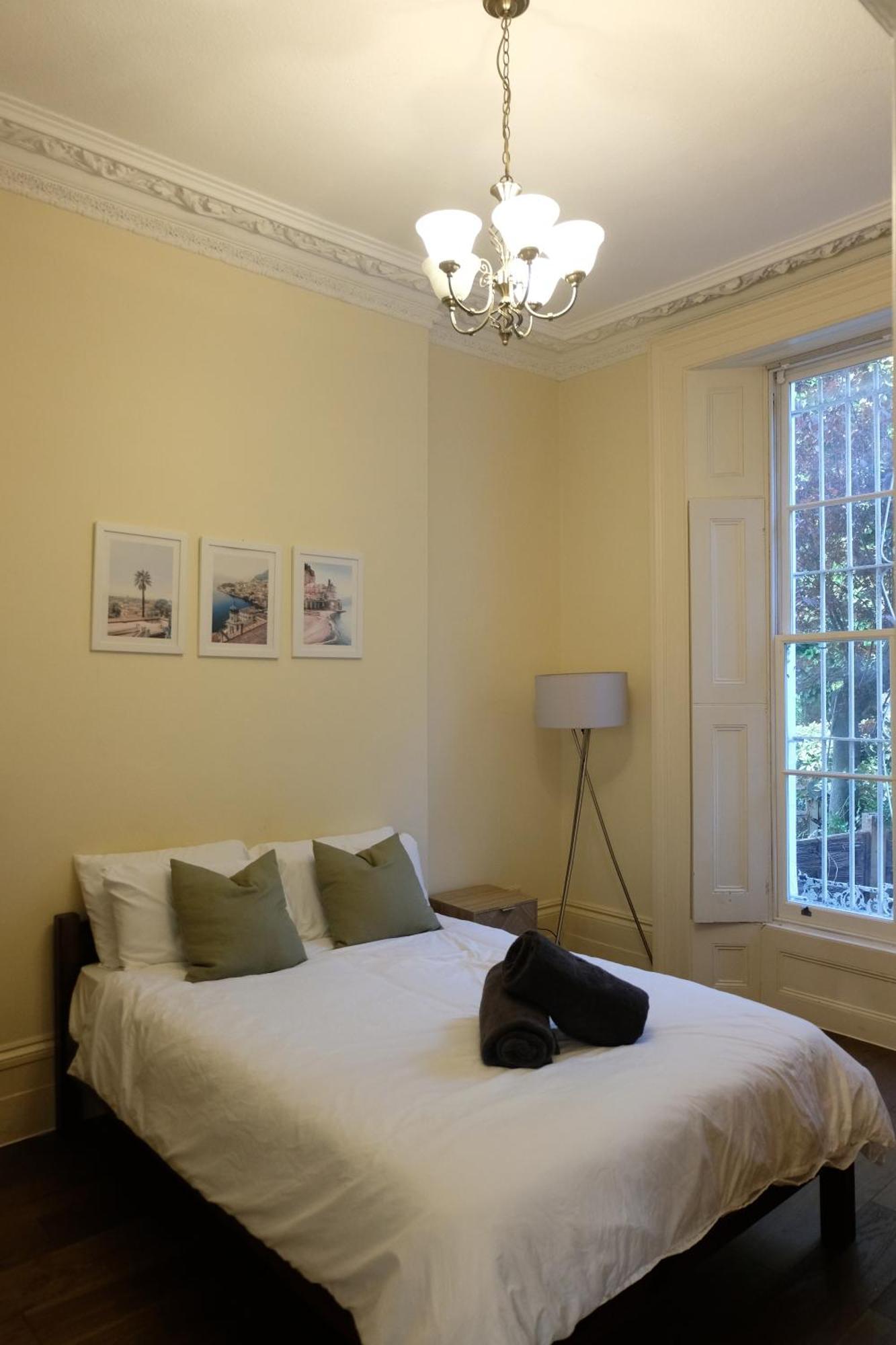 Amanah - 2 Bed Iconic Abbey Road Zone 2