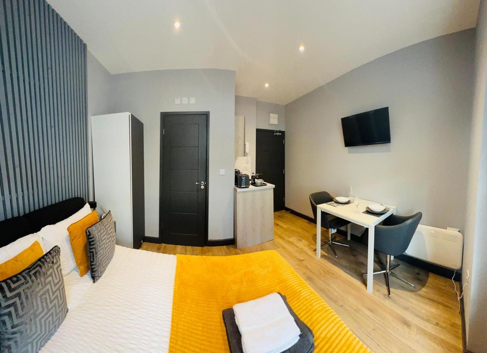 Holloway's House - No 37 - Bright & Cozy Escape Appartement