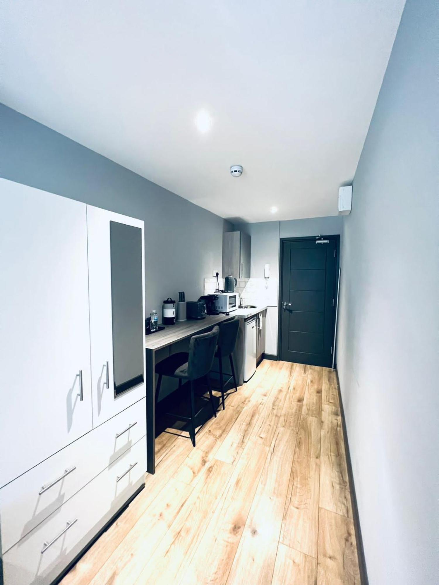 Holloway's House - No 37 - Bright & Cozy Escape * Londen