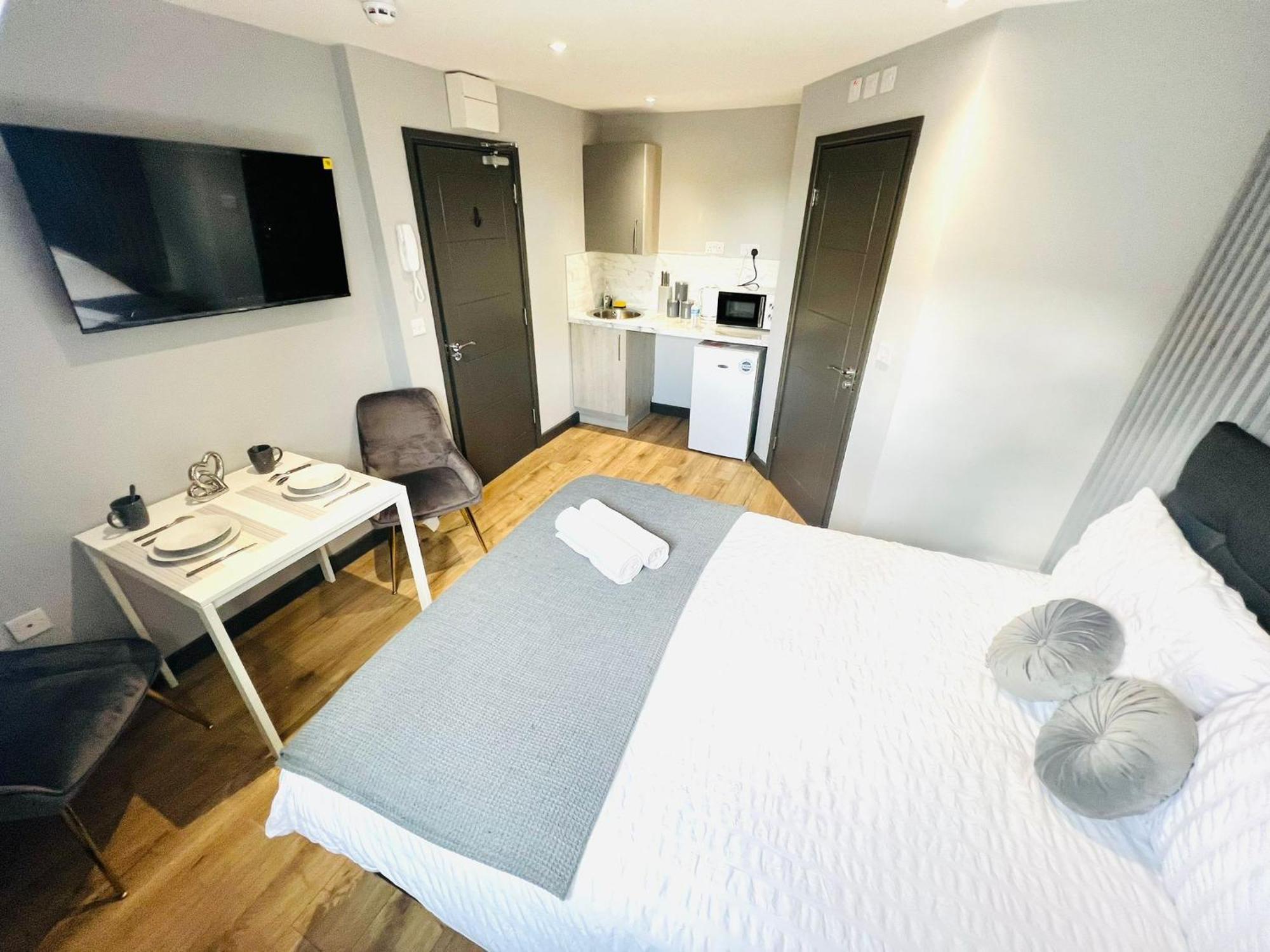 Holloway's House - No 37 - Bright & Cozy Escape Appartement Londen