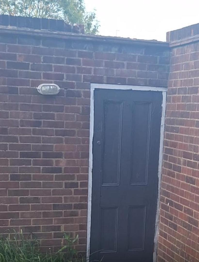 Apartment Cosy 2-bed Maisonette With Private Garage In Wembley