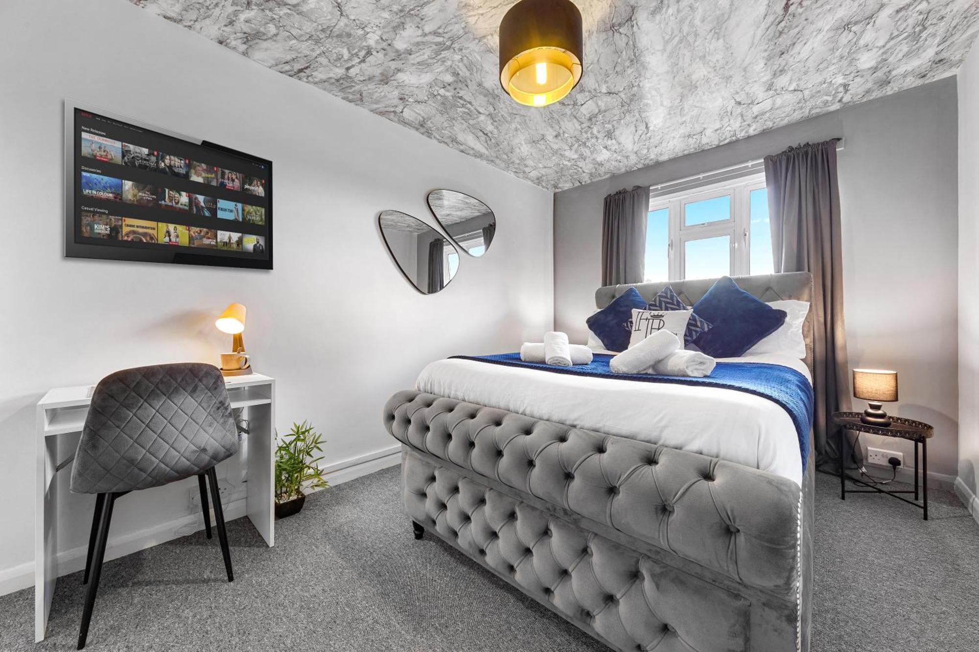 Trinity Apartment *