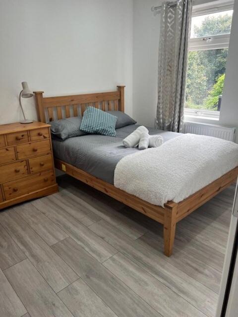 Holiday home Graveney House -sleeps 8 - Zone 3 London