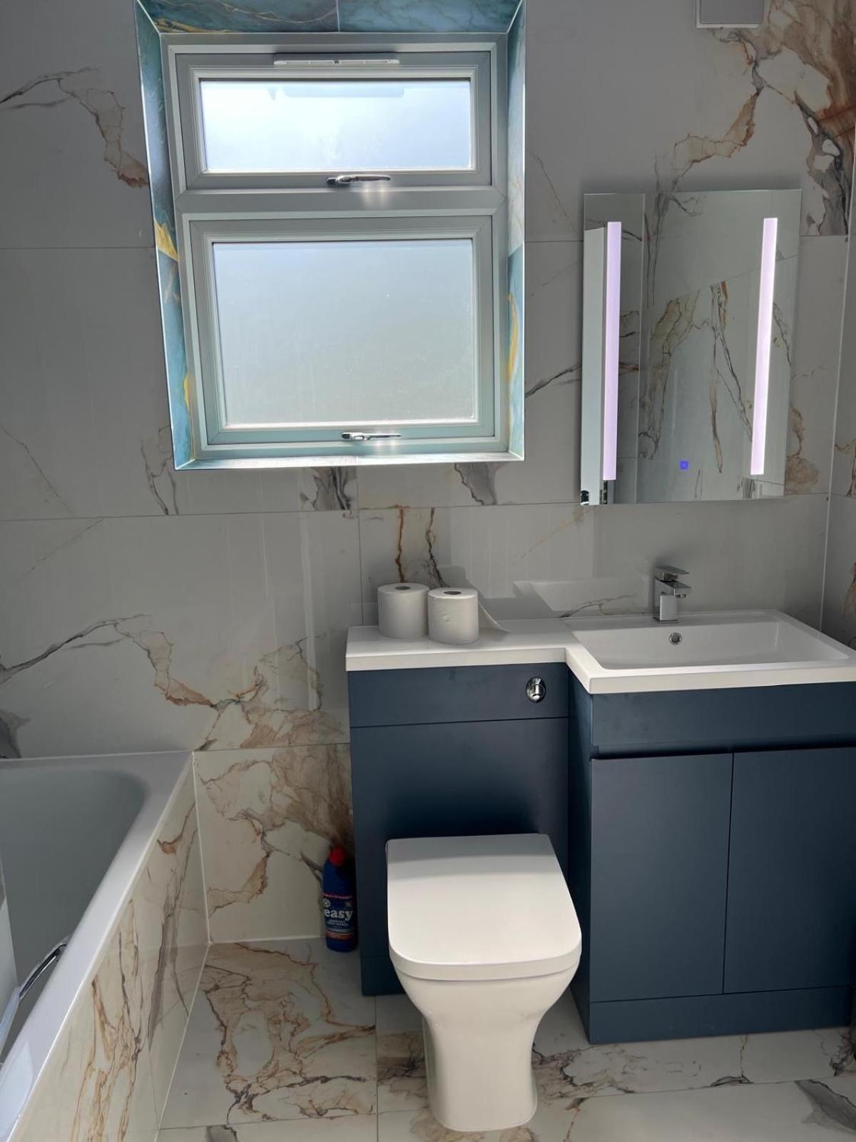 Graveney House -sleeps 8 - Zone 3 * London