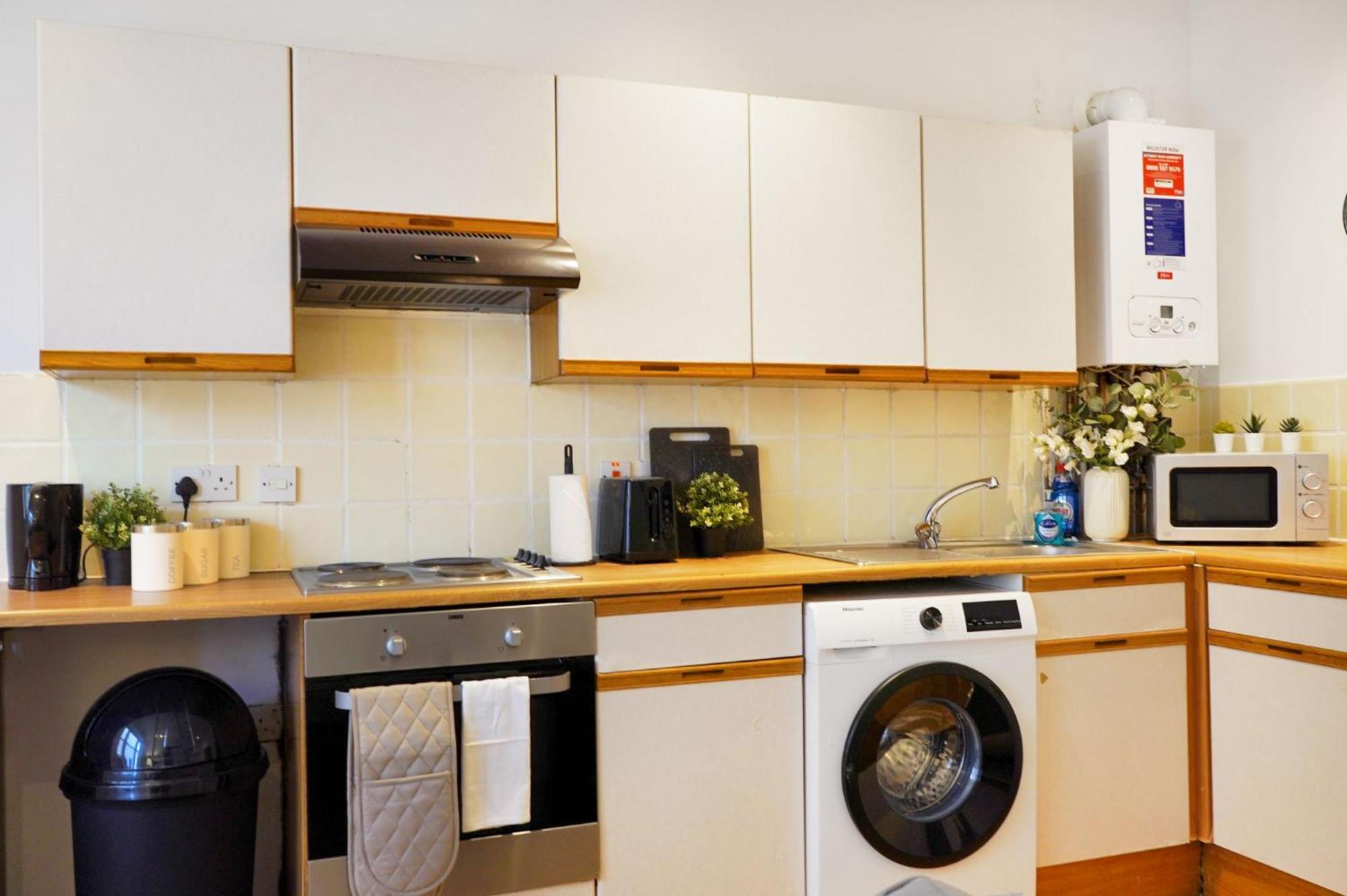One Bed In Bayswater Apartment London