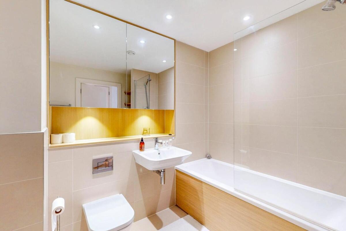 Stylish 2br Flat Walking Distance To Shoreditch * London