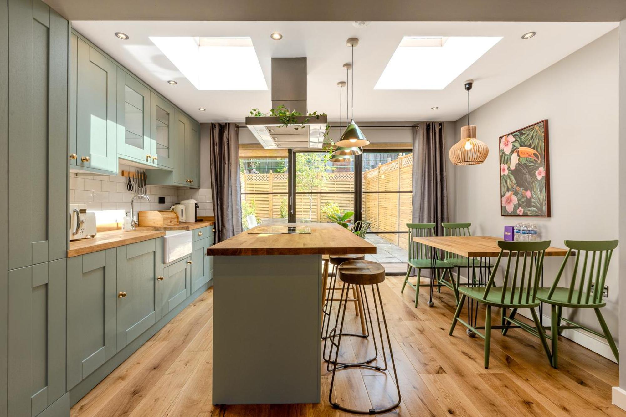 Holiday home Stylish 3br By Clapham Common With Parking
