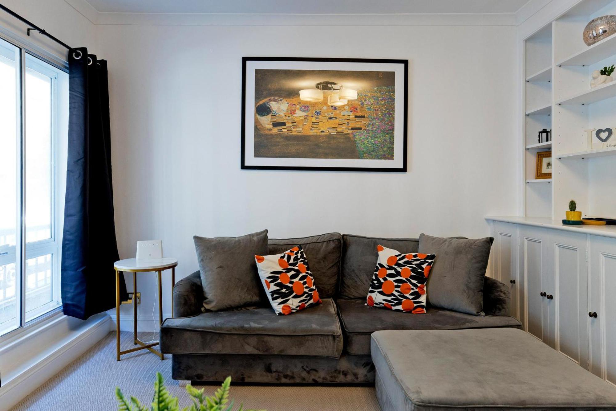 Harley Street Marylebone Stylish 2 Bedroom * London
