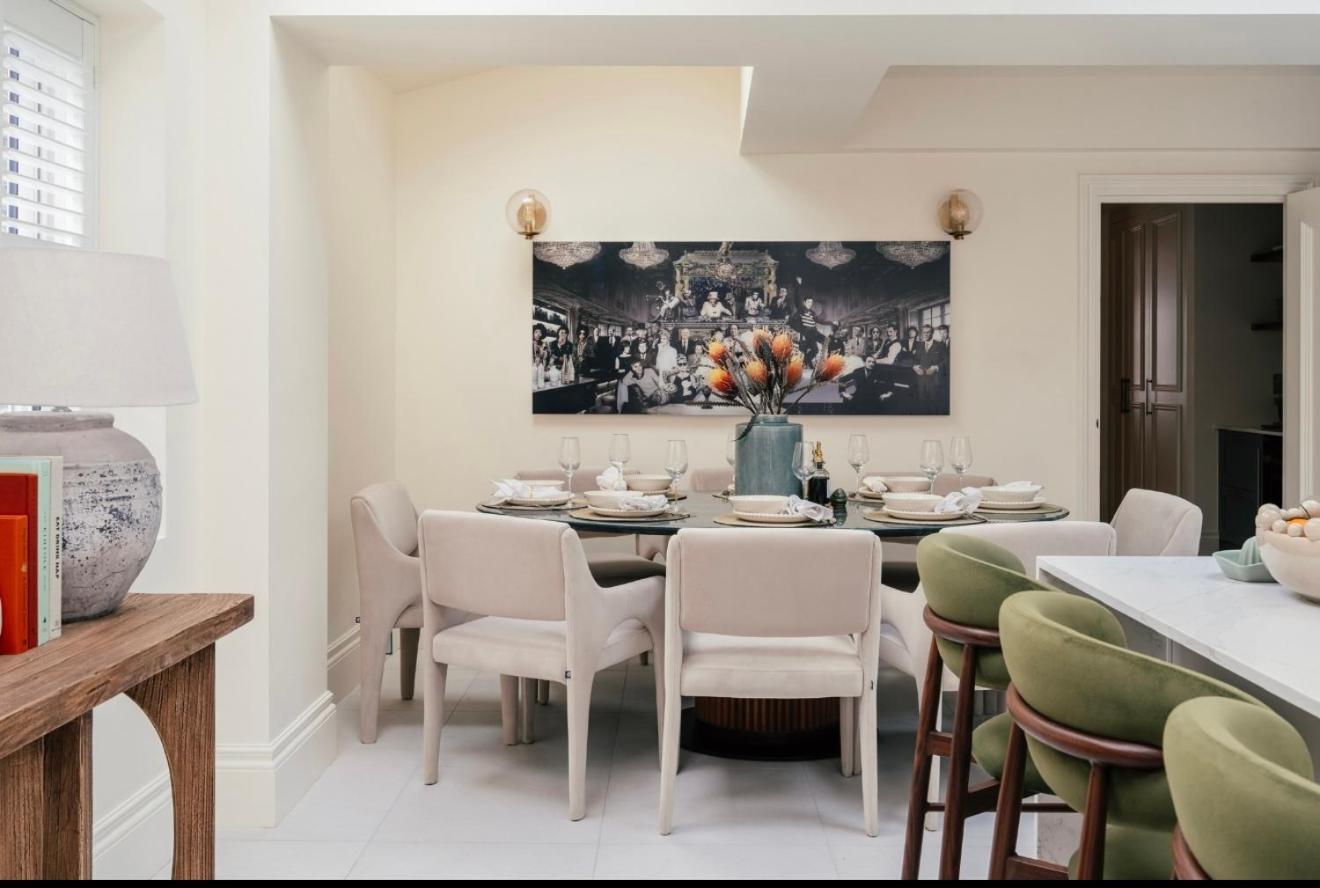 The Players Lounge *