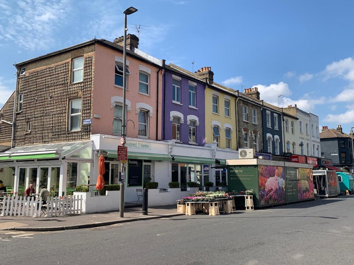 Entire By Northcote Road