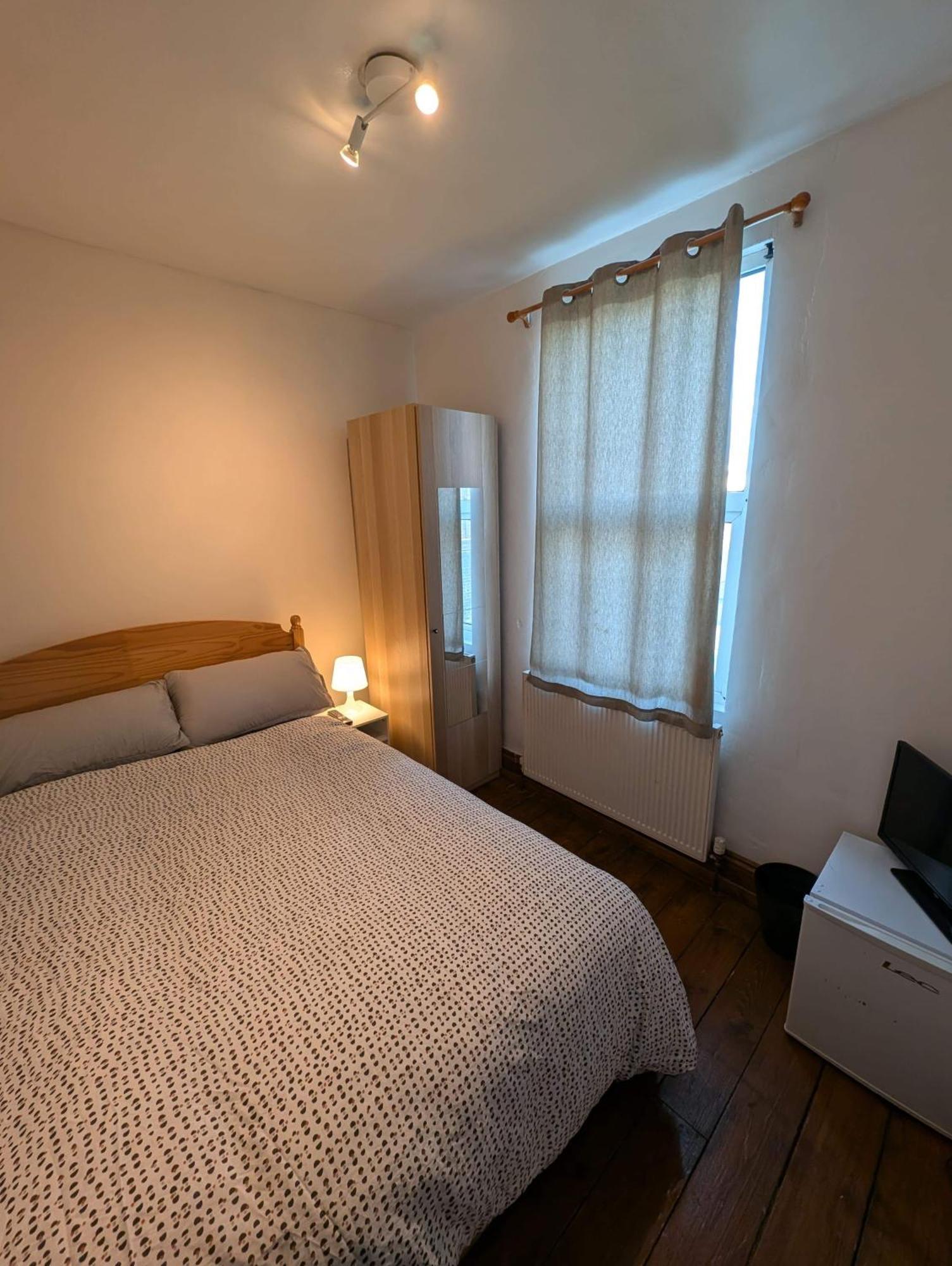 Apartment 3br-10min Airport Ldn Free Parking London