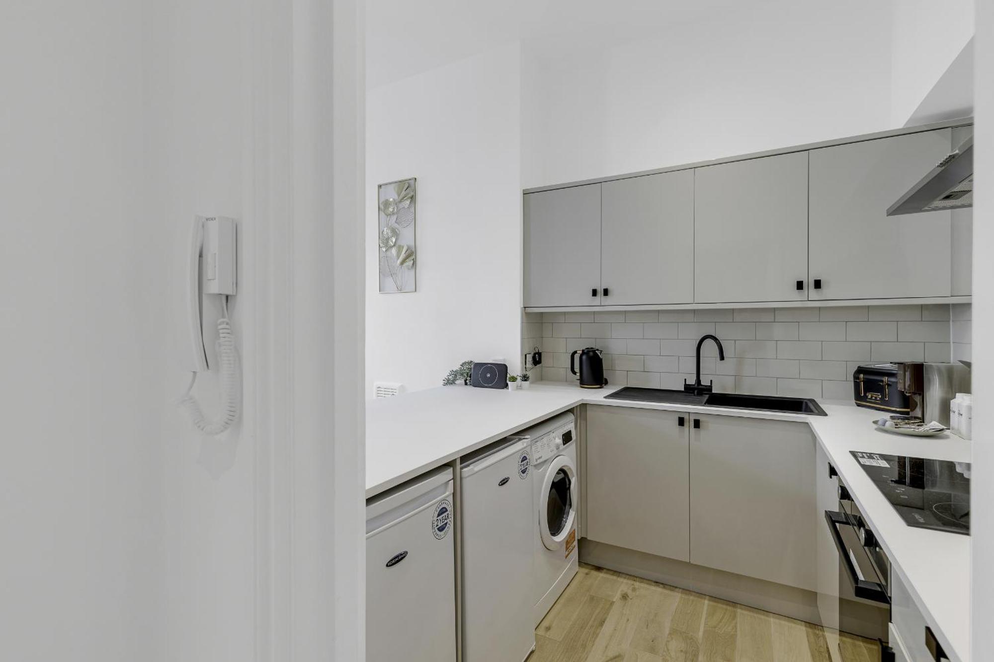 Apartment Paddington Ii - 1-bedroom Flat With Sofa Bed London