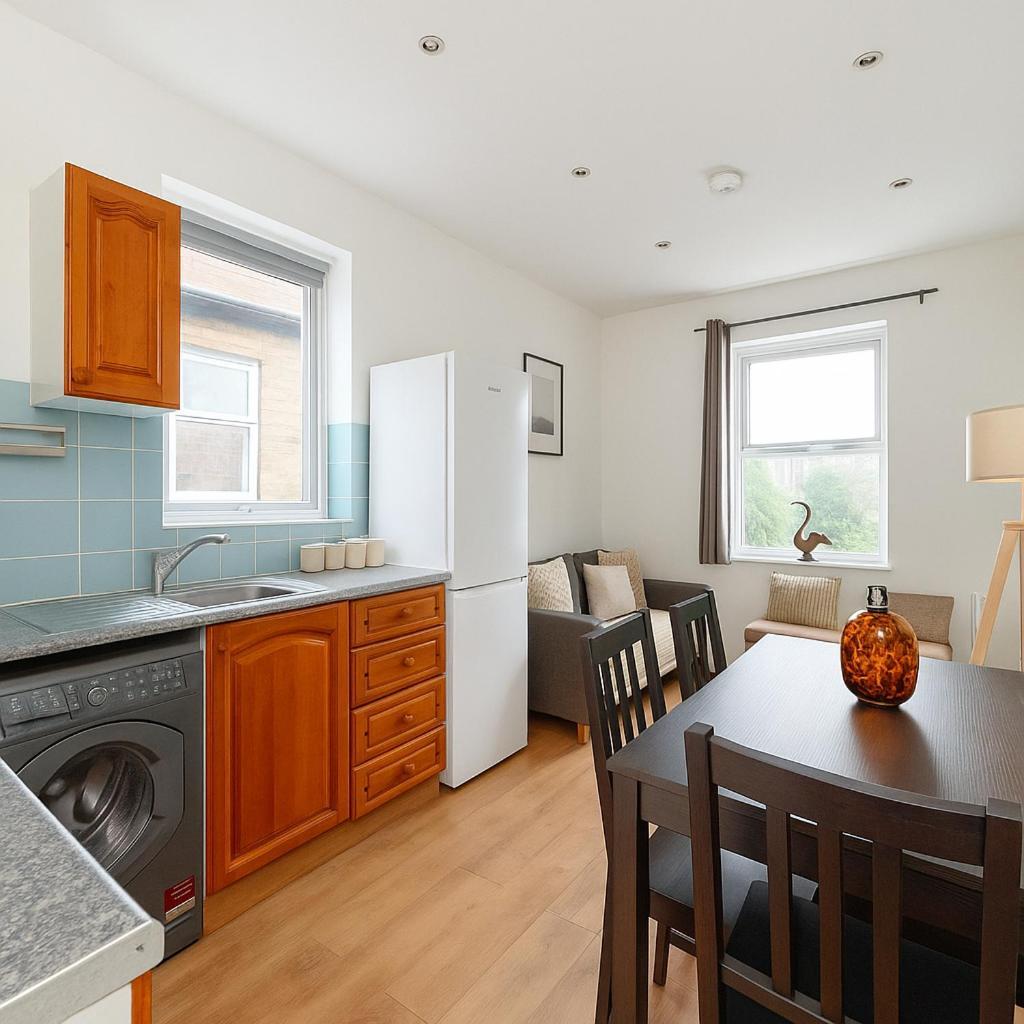 Apartment Large Flat In Quiet Area Near Seven Sisters
