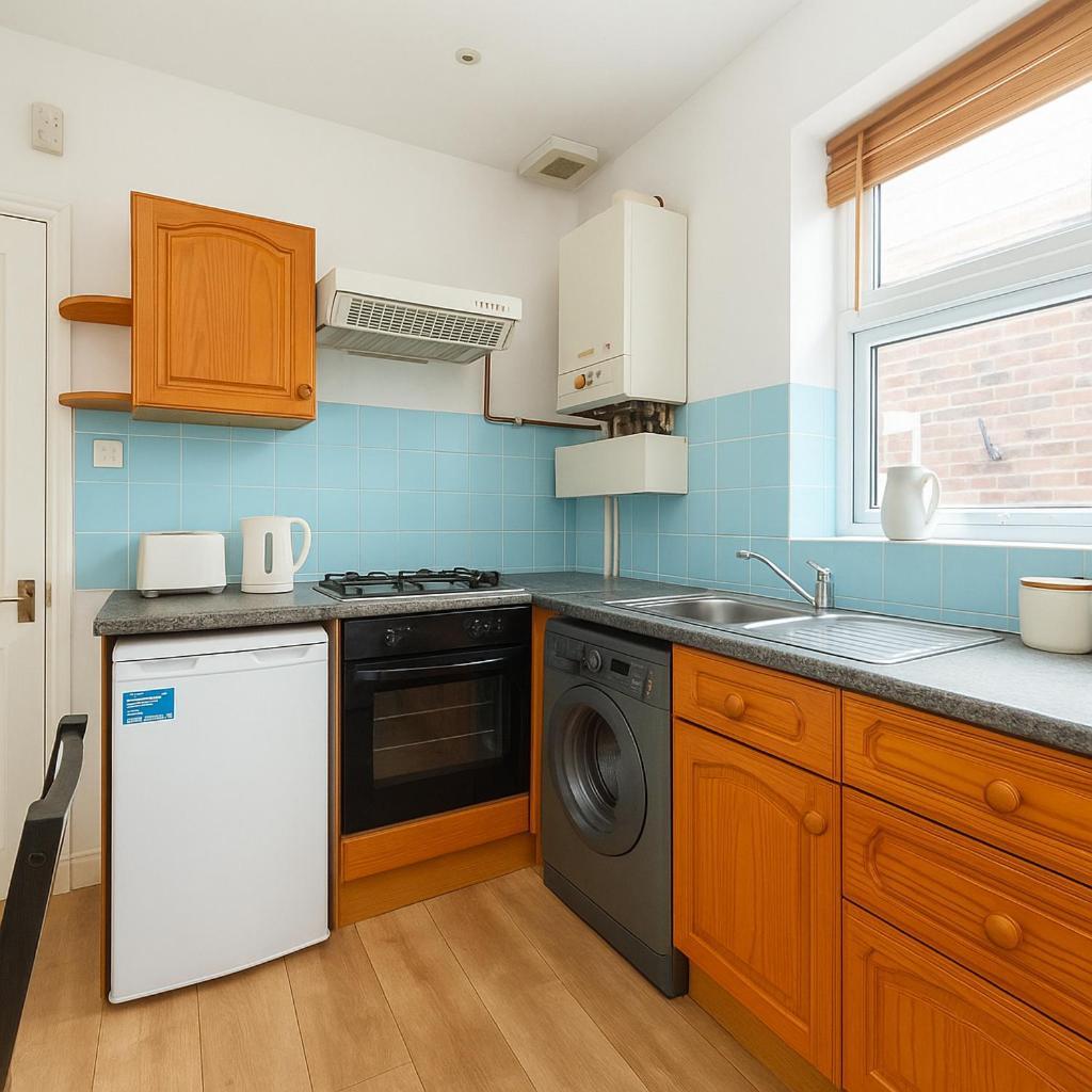 Large Flat In Quiet Area Near Seven Sisters London