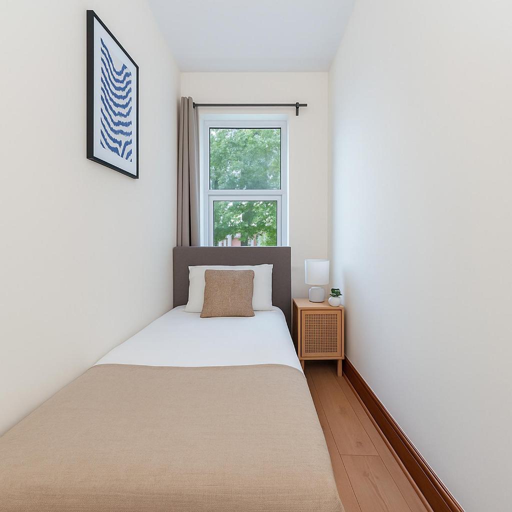 Apartment Large Flat In Quiet Area Near Seven Sisters *