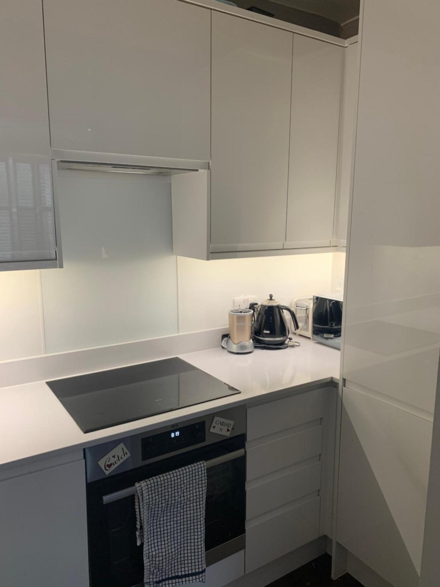Modern Fulham Flat In Prime Location Apartment *