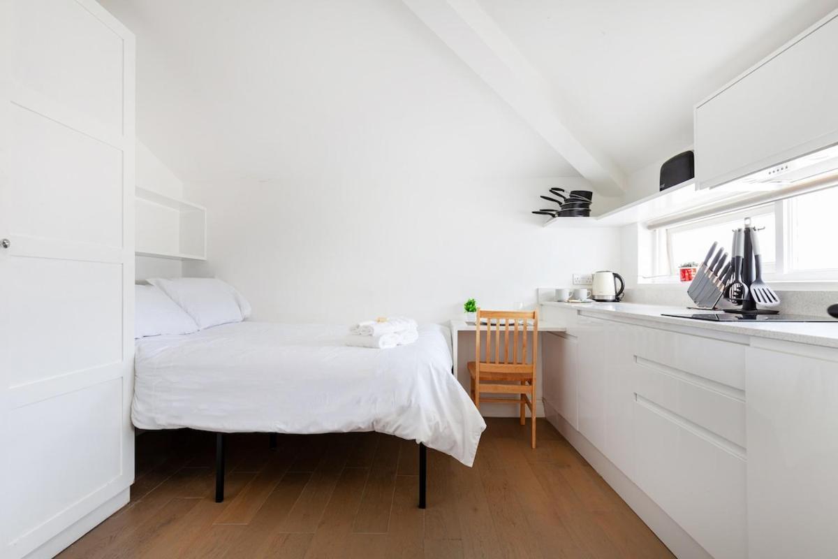 Cosy In The Heart Of Paddington Apartment