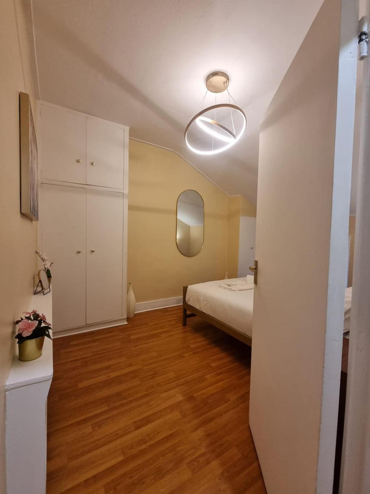 Cosy 2br Flat In West Hampstead Apartment