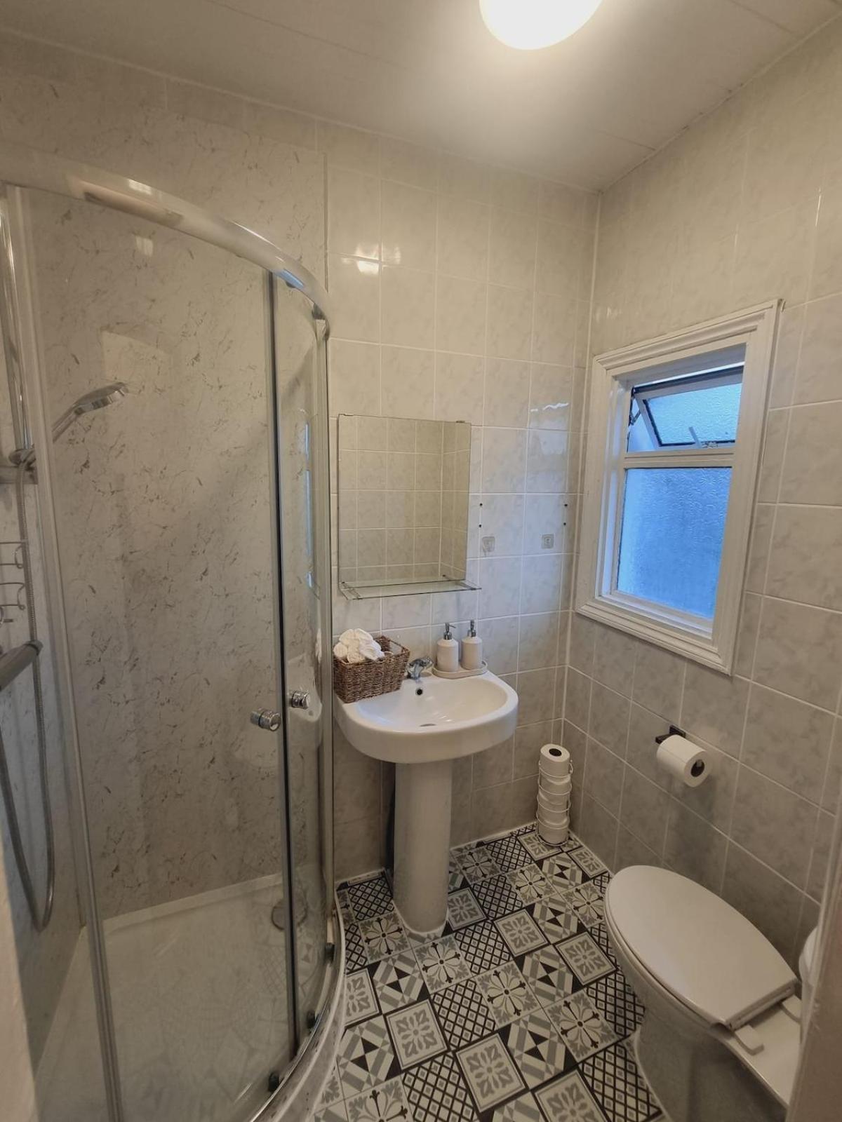 Cosy 2br Flat In West Hampstead Apartment