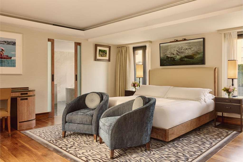 Hotel The Connaught, Maybourne Collection 5*