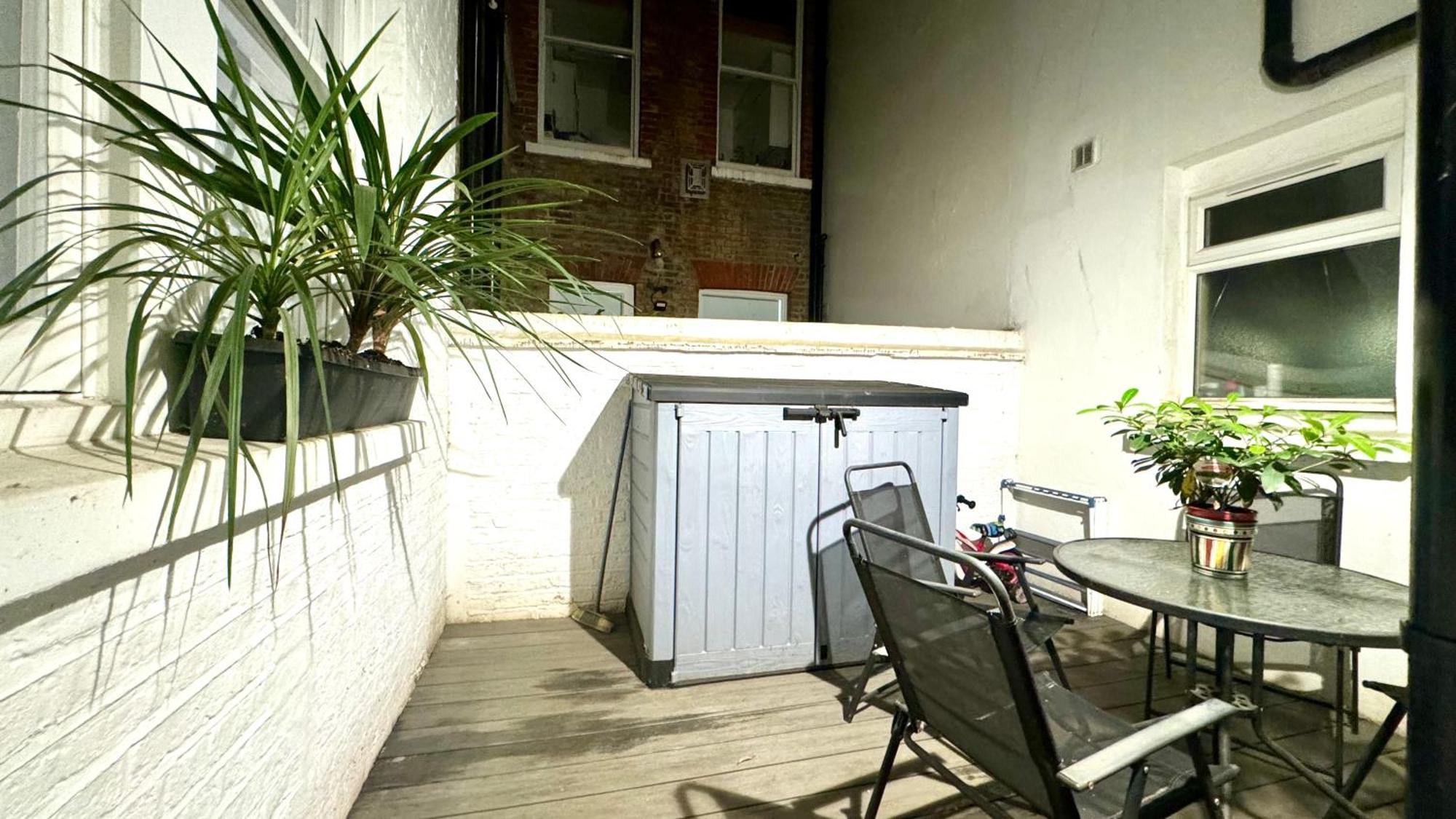 2 Bedroom In * Londen