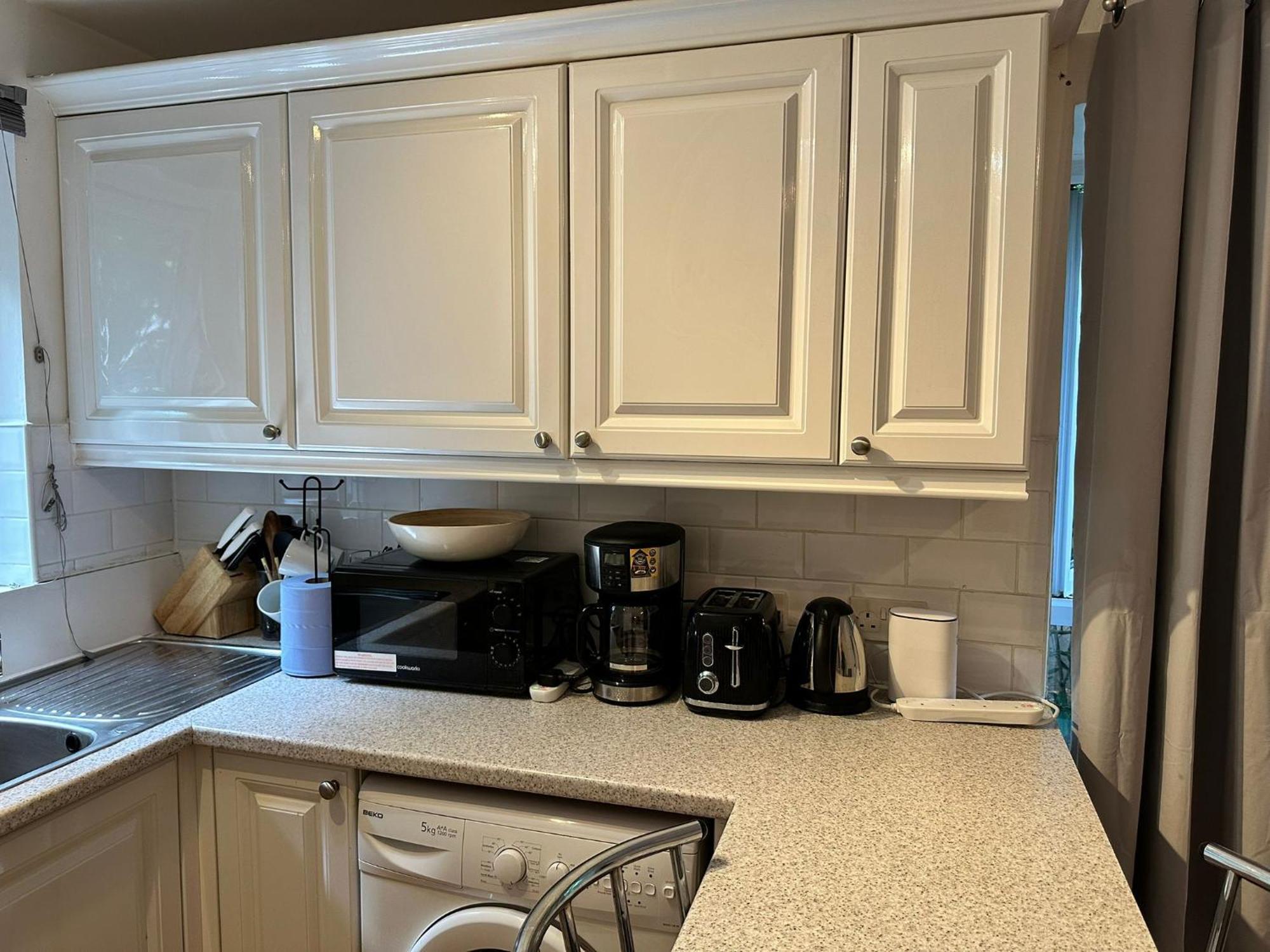 Close To Excel Centre Apartment