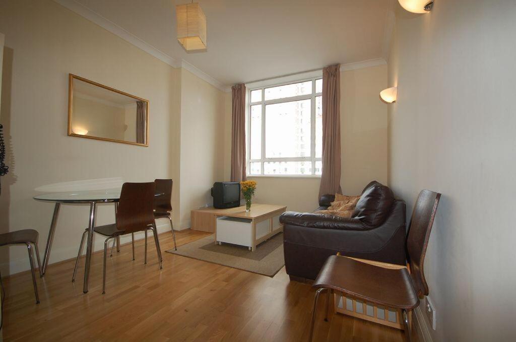 Homestay Double Near The Eye London