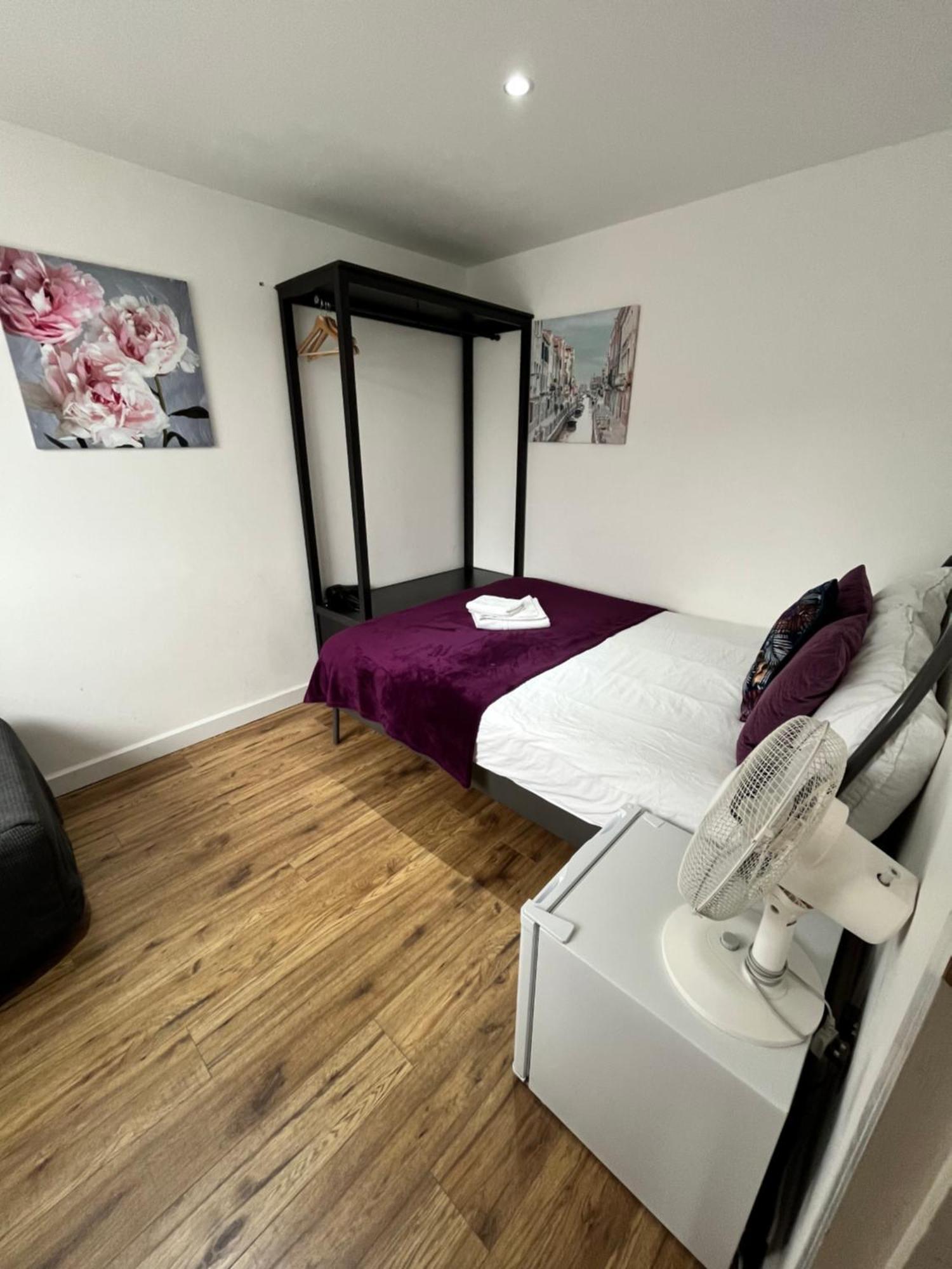 Euston Private 2 Min Walk To Station Privatunterkunft