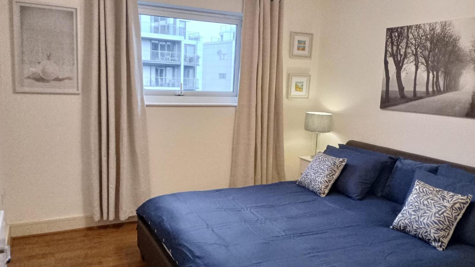 Apartment Chelsea Bridge Wharf *