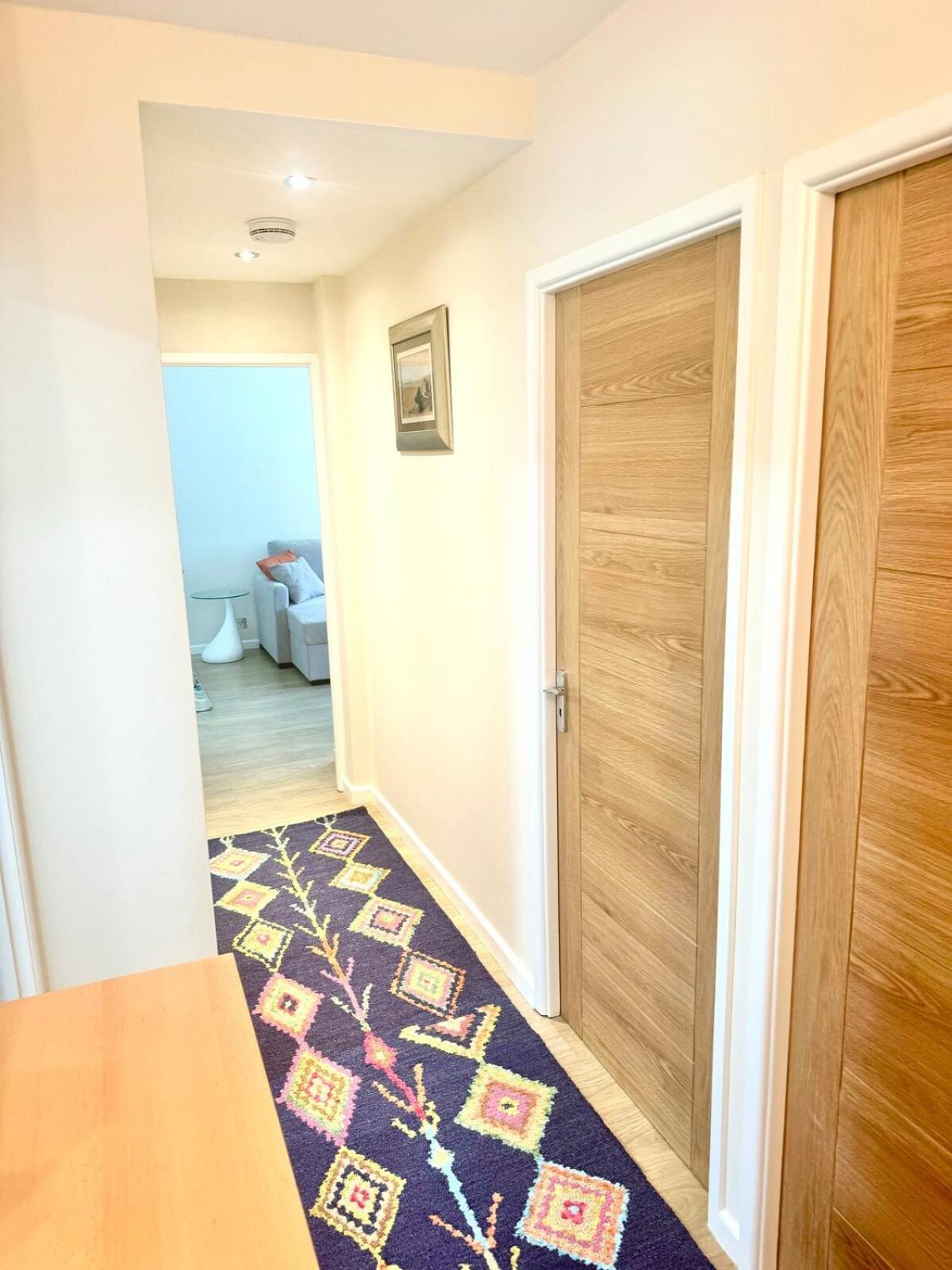 Apartment 2bdr Steps To Battersea Park London