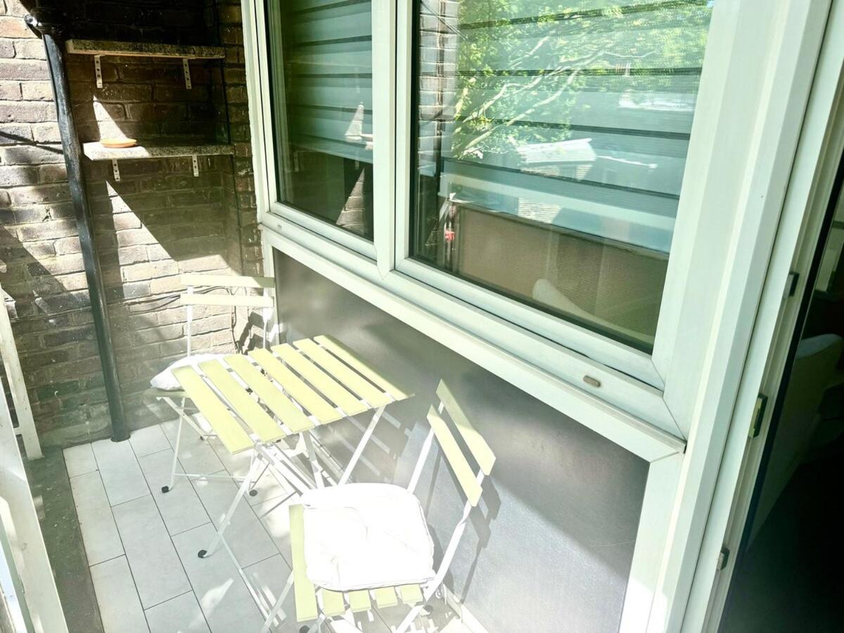 2bdr Steps To Battersea Park Apartment