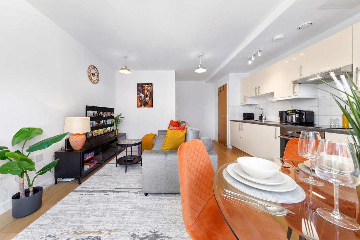 Apartment Modern Canary Wharf - Cozy Super King Bed London