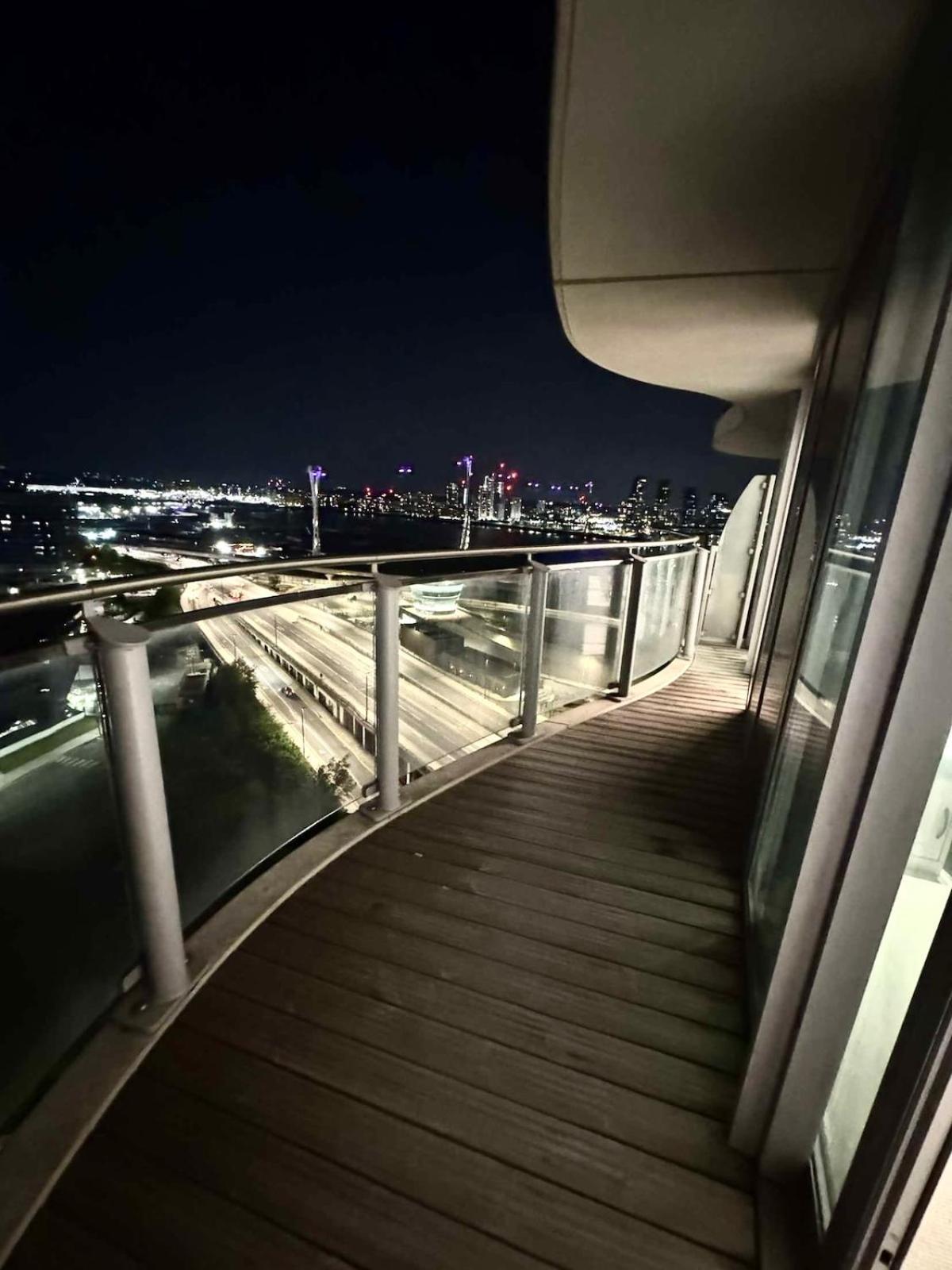 Peaceful Getaway Skyline Views London