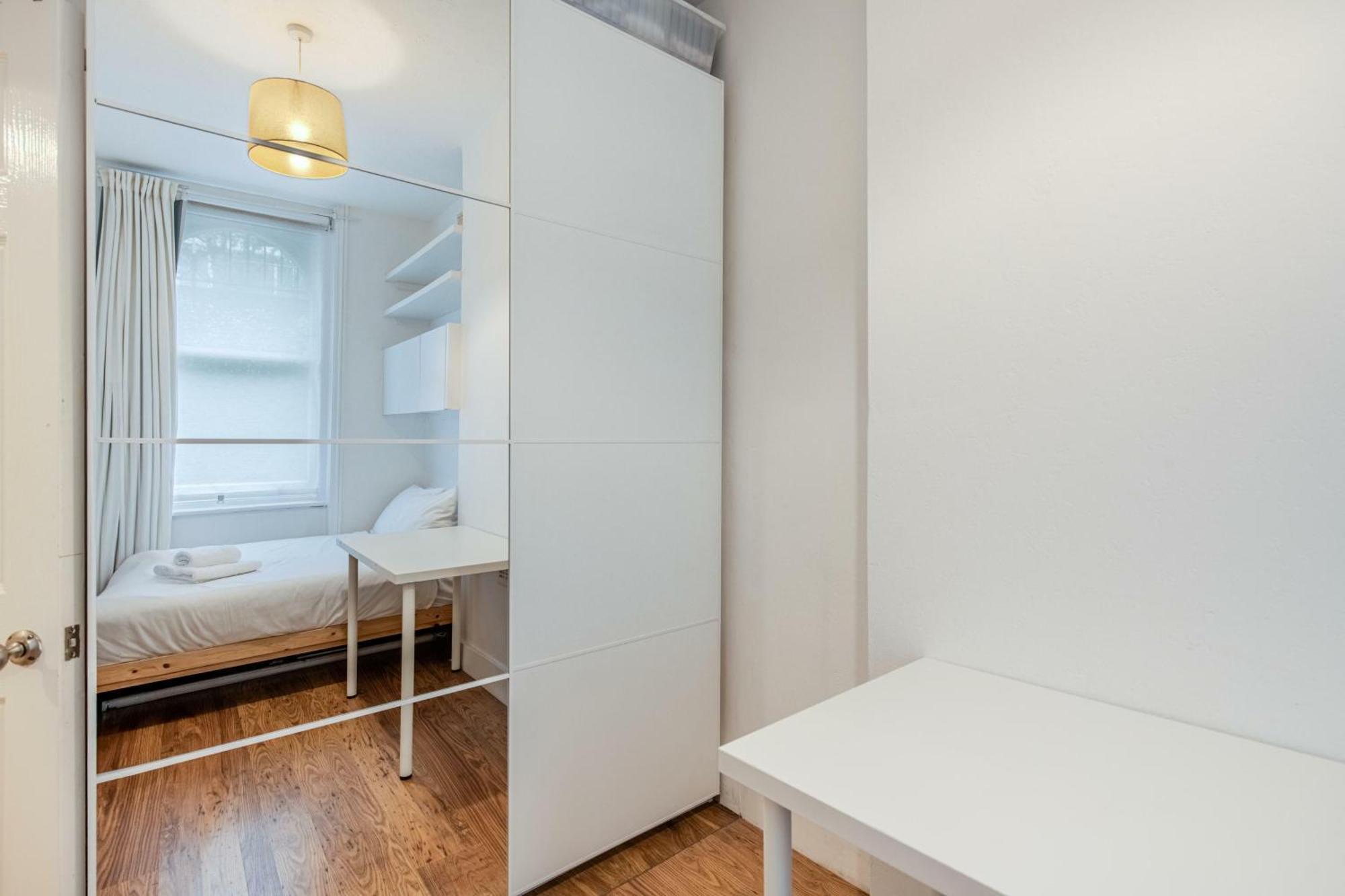 Well-connected 2bd Flat In Elephant & Castle Apartment
