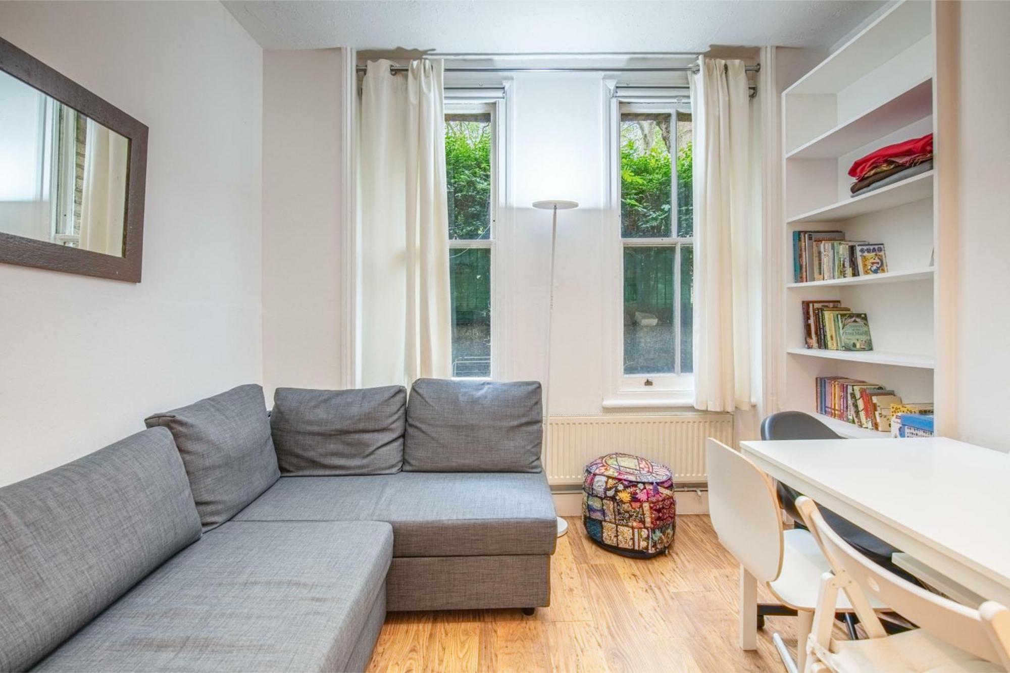 Well-connected 2bd Flat In Elephant & Castle * London