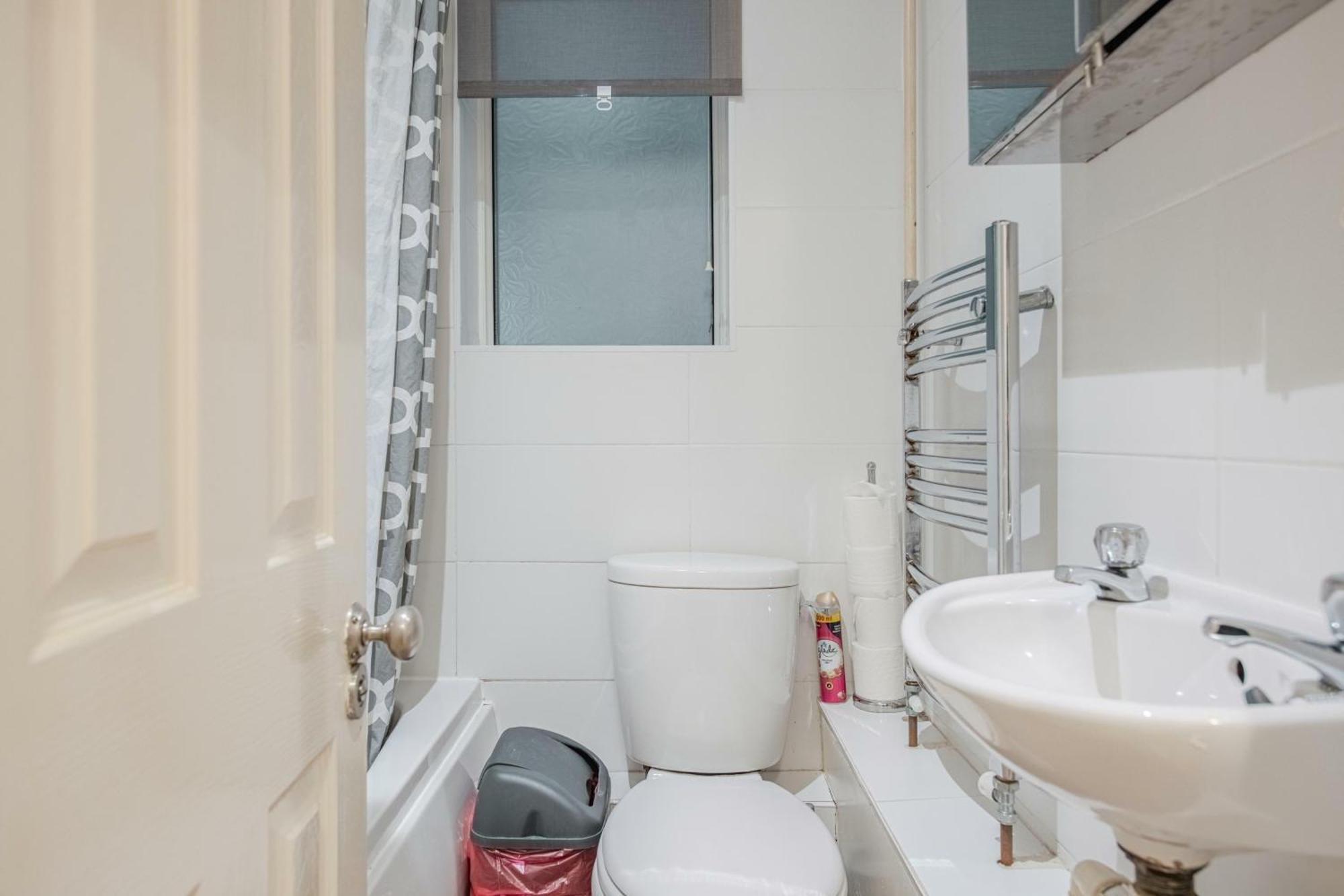 Well-connected 2bd Flat In Elephant & Castle Apartment