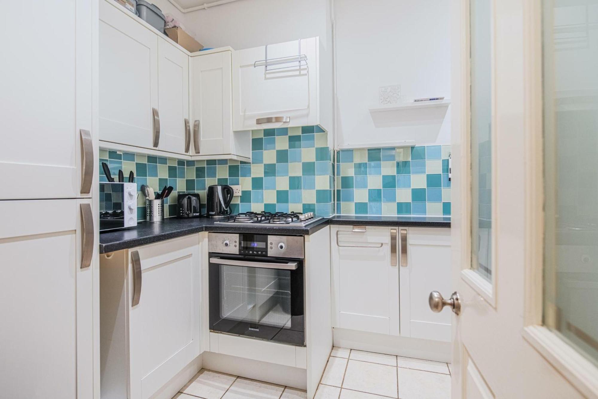Apartment Well-connected 2bd Flat In Elephant & Castle