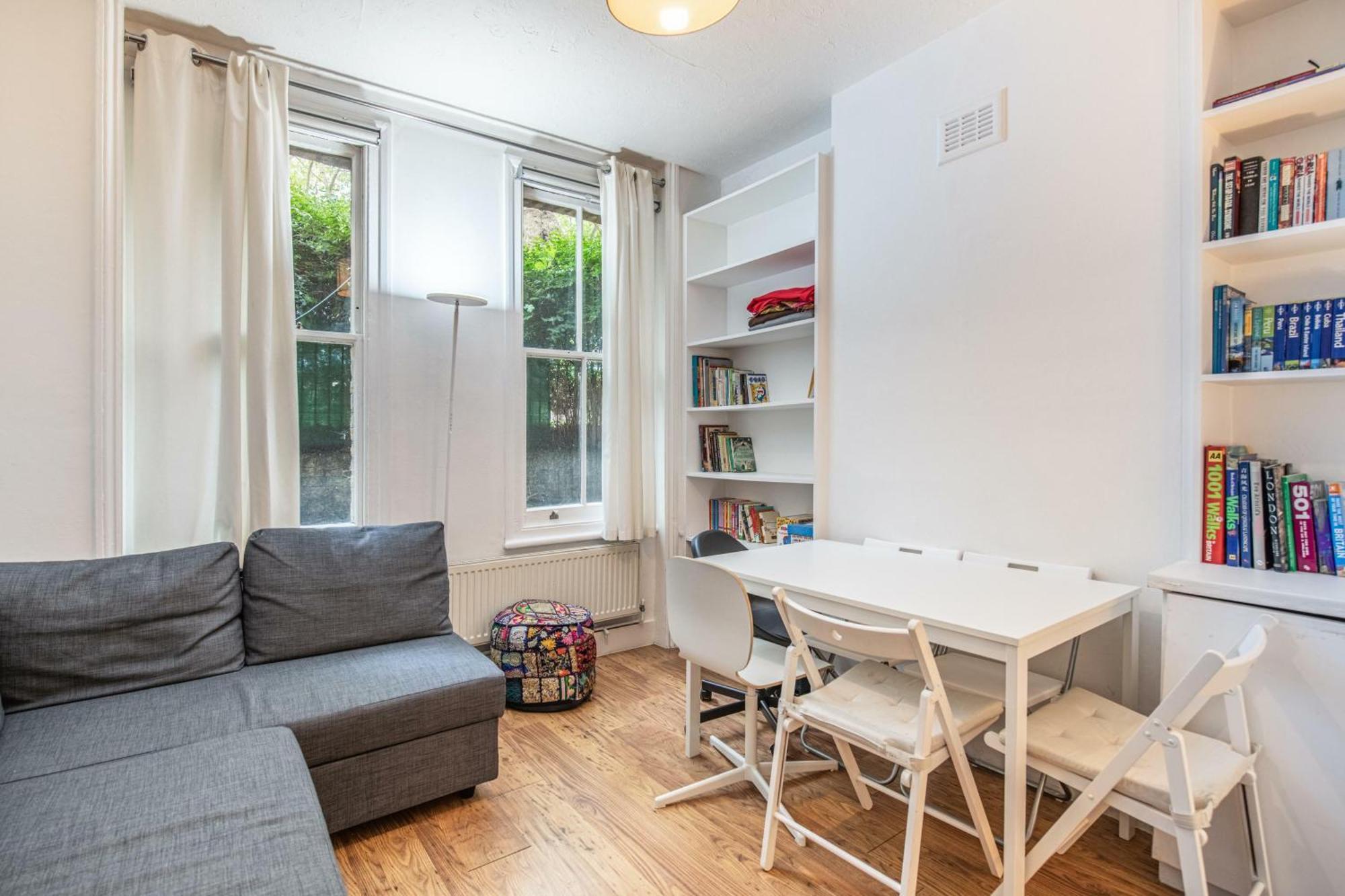 Well-connected 2bd Flat In Elephant & Castle