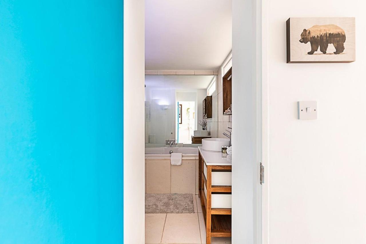 Bright Flat For 2 In Dartmouth Park